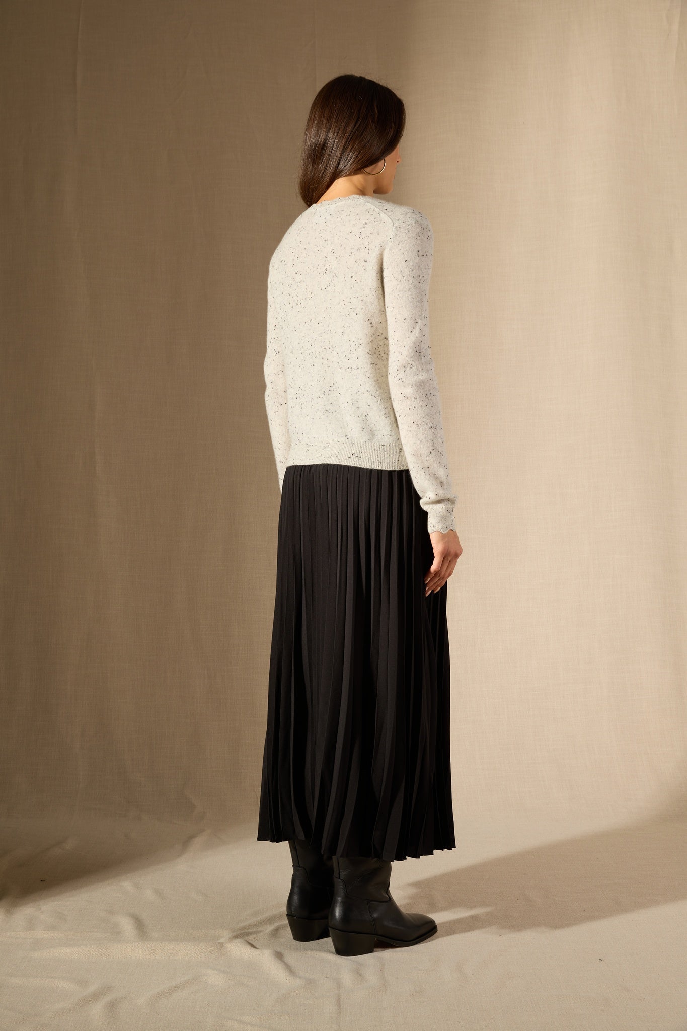 LEORA cardigan col v gris/noir 100% cachemire