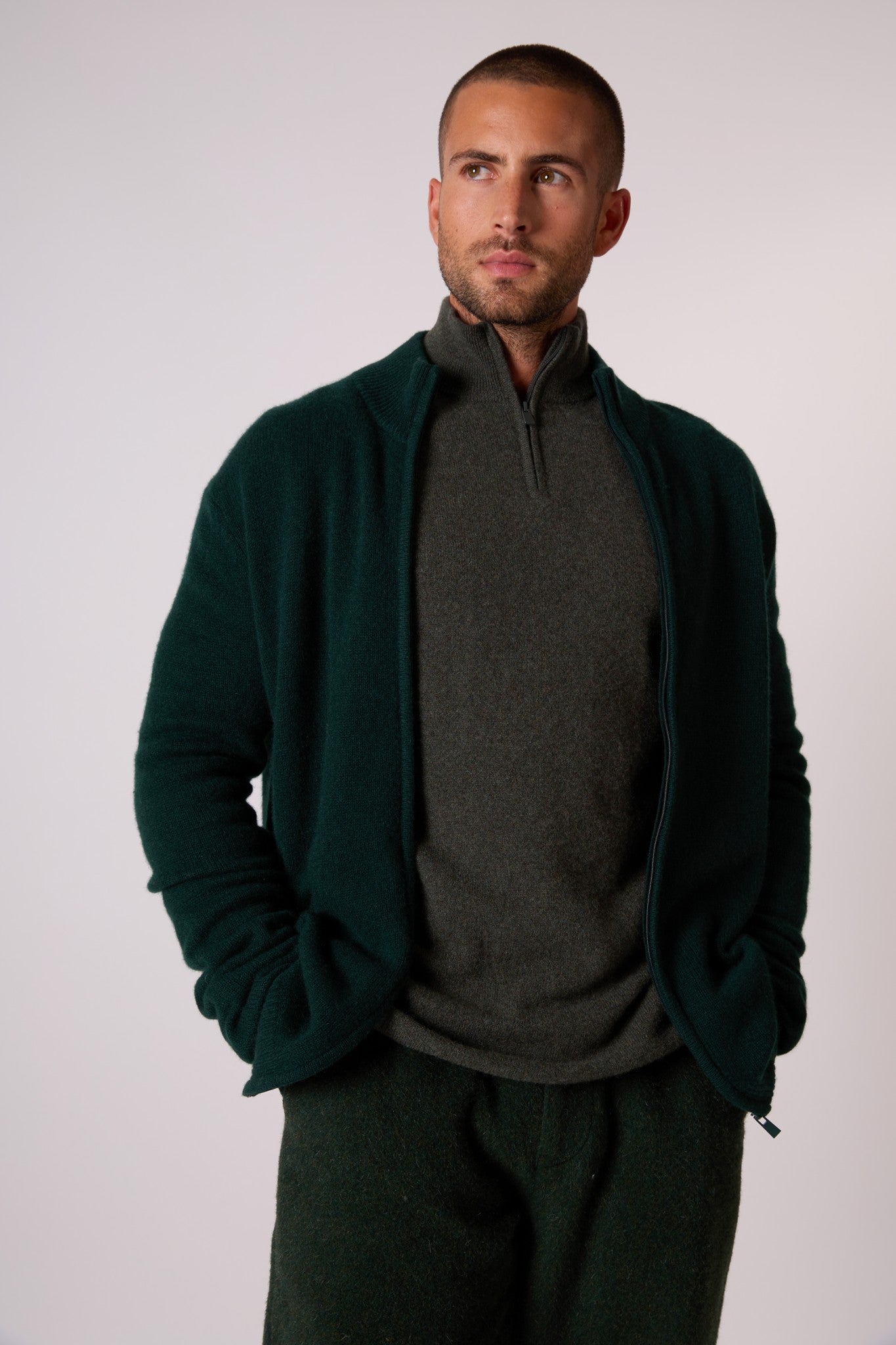 leo gilet zippé col camionneur 4 fils cyprès 100% cachemire