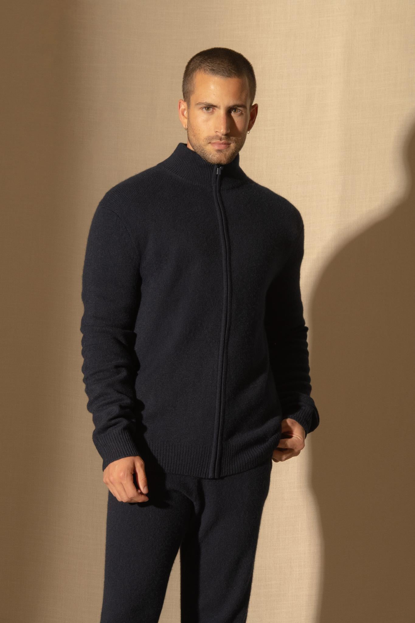 LEO gilet zippé col camionneur 4 fils navy 100% cachemire