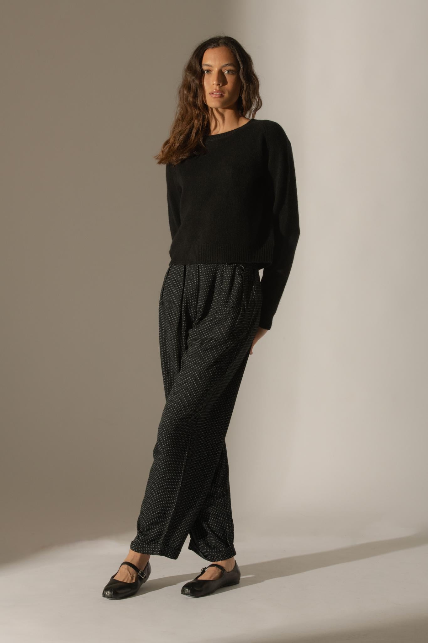 LILA pull col rond 4 fils noir 100% cachemire