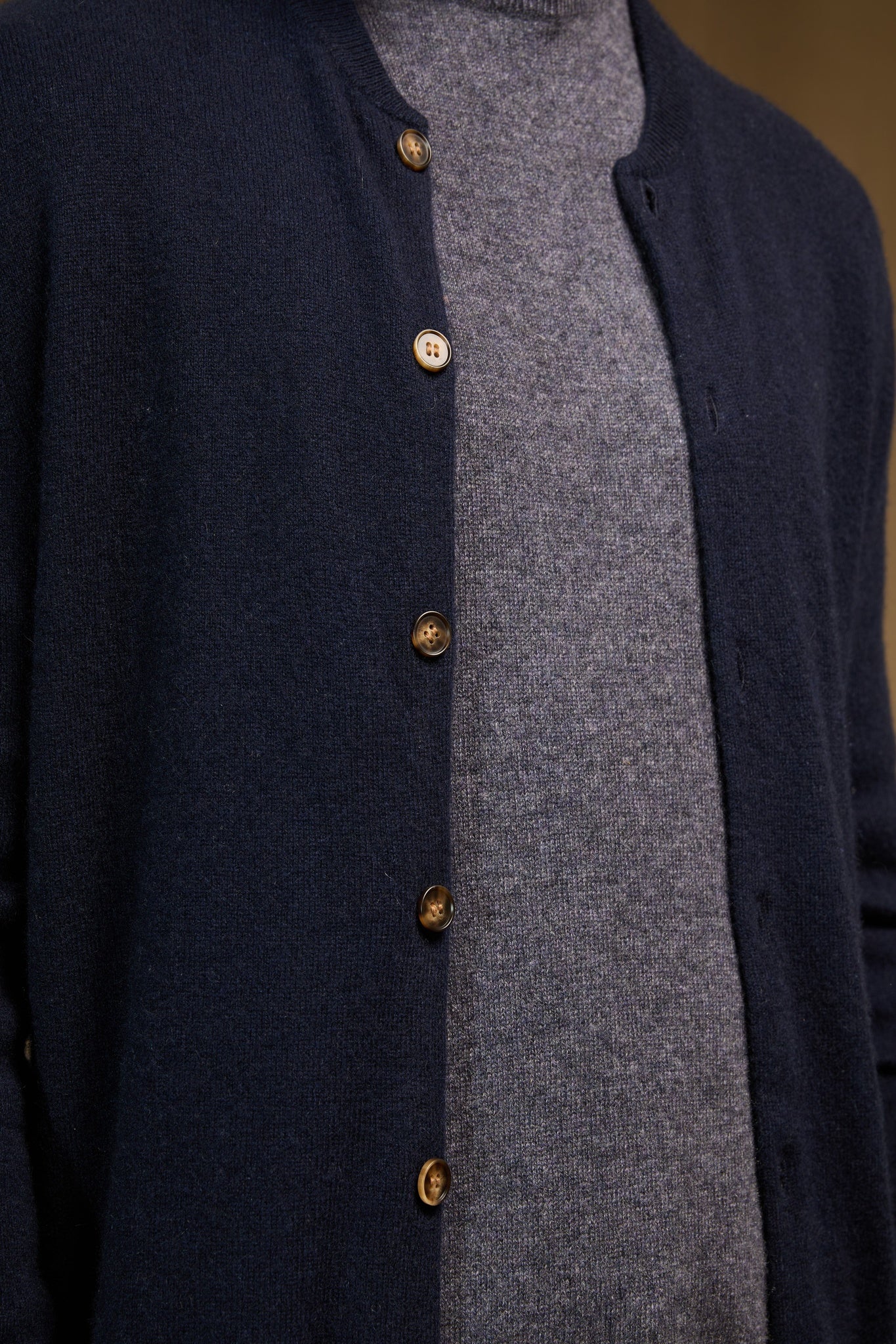 loeris cardigan col rond navy 100% cachemire