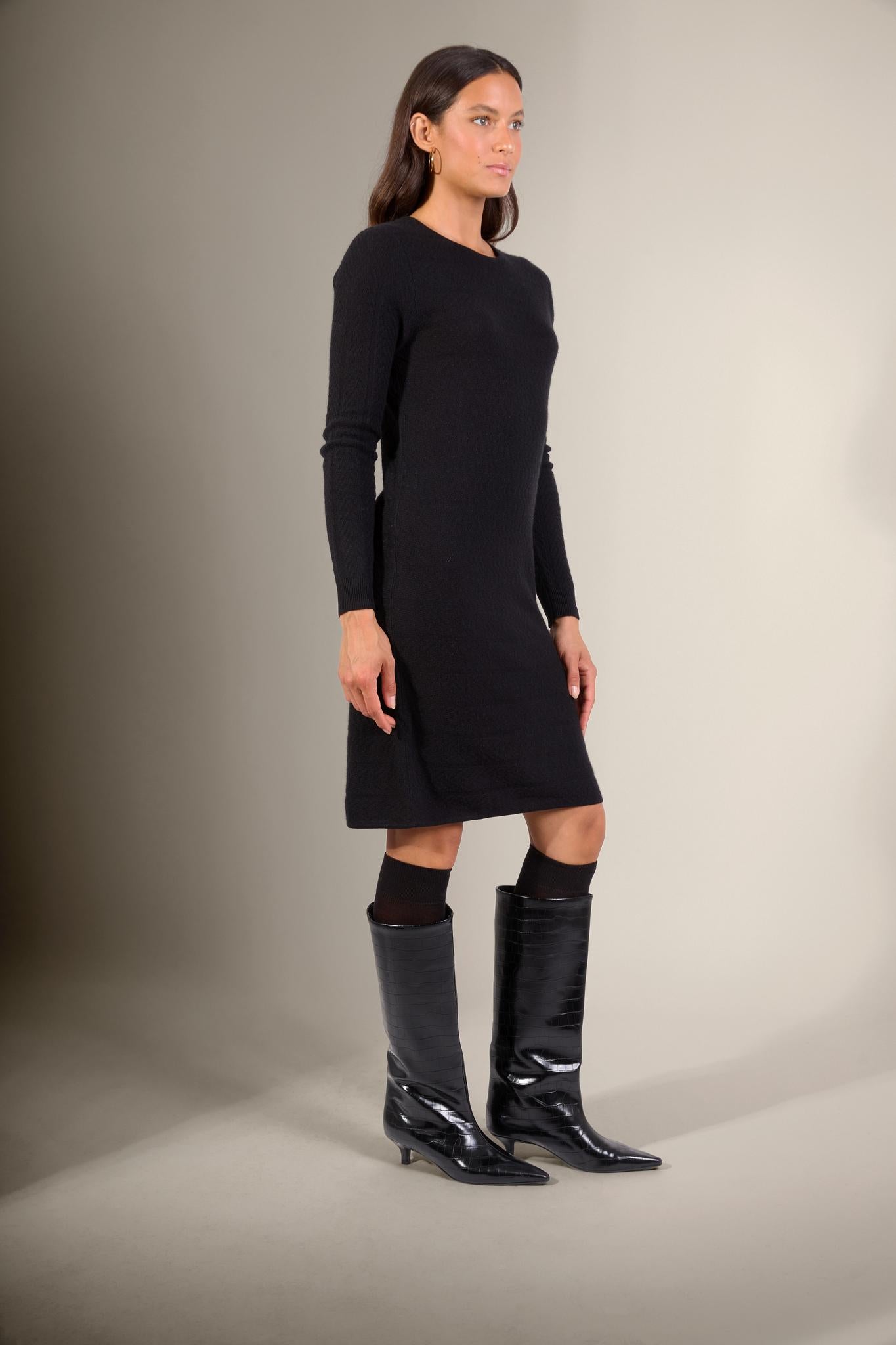 LOLA robe col rond noir 100% cachemire