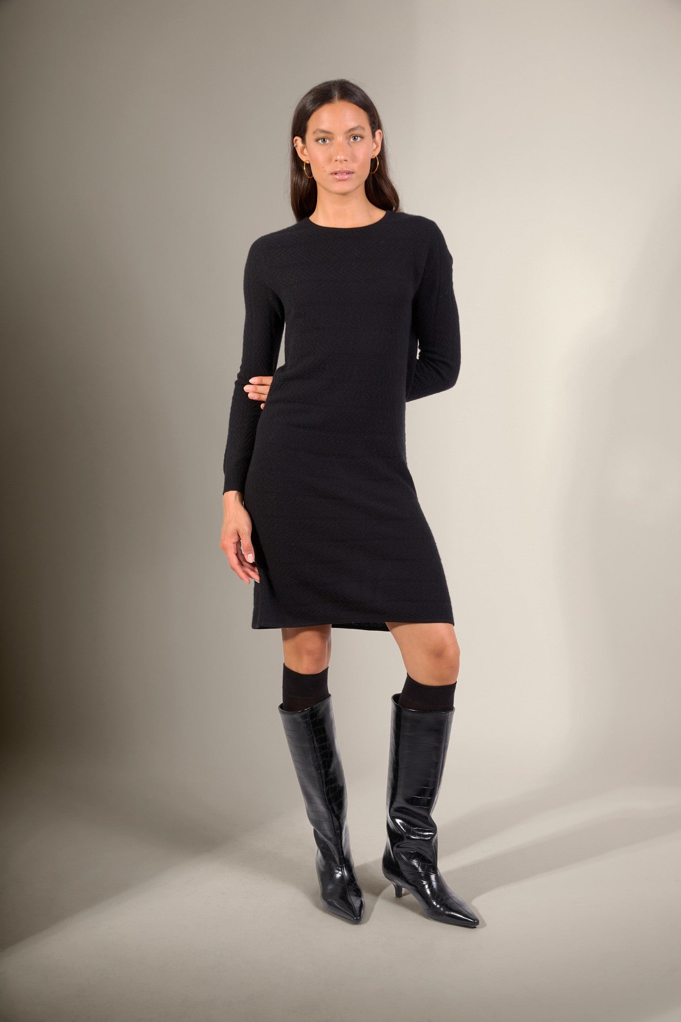 lola robe col rond noir 100% cachemire