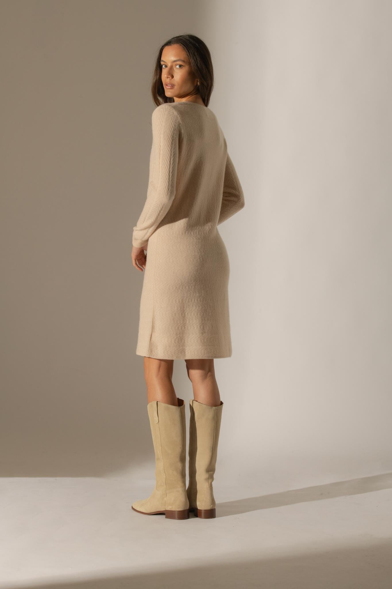 LOLA robe col rond sable 100% cachemire