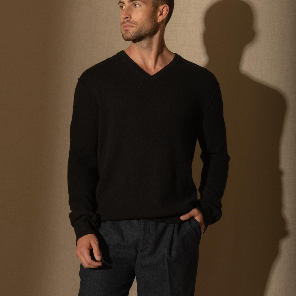 LORENZO pull col v  noir 100% cachemire