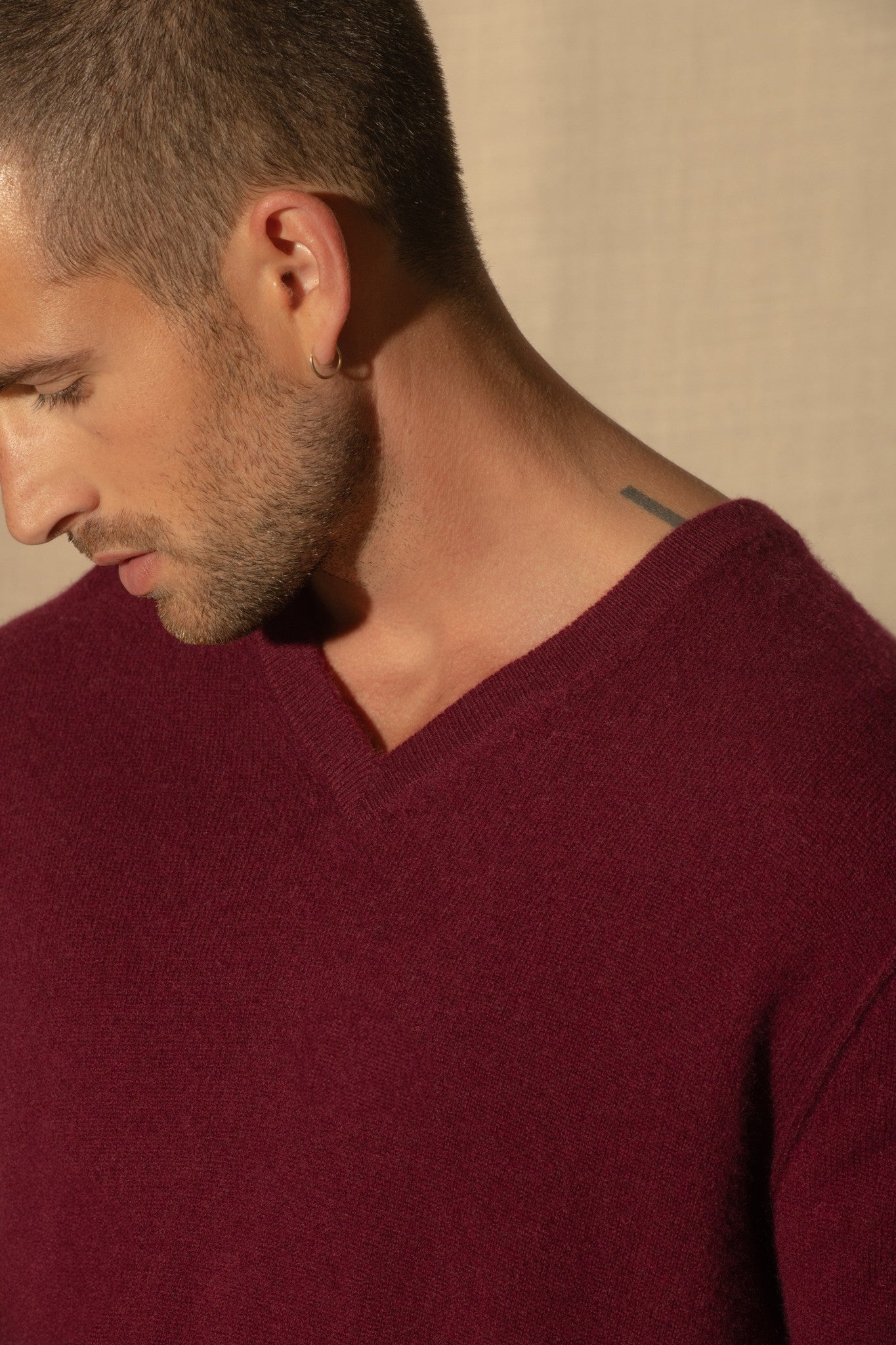 lorenzo pull col v bordeaux 100% cachemire