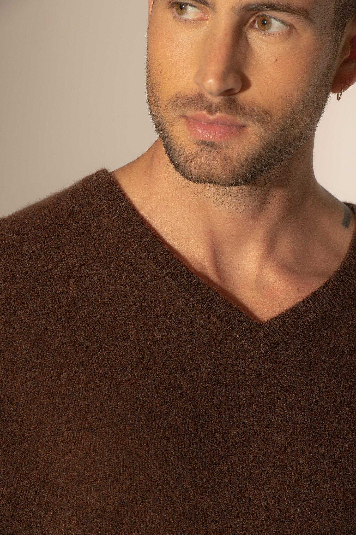 lorenzo pull col v café 100% cachemire