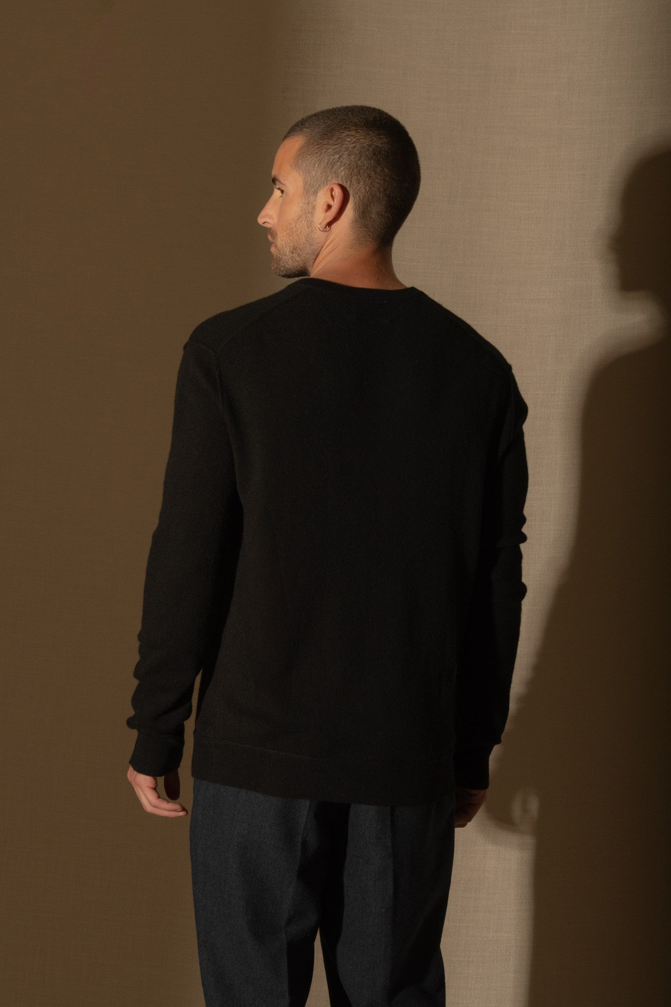 lorenzo pull col v noir 100% cachemire