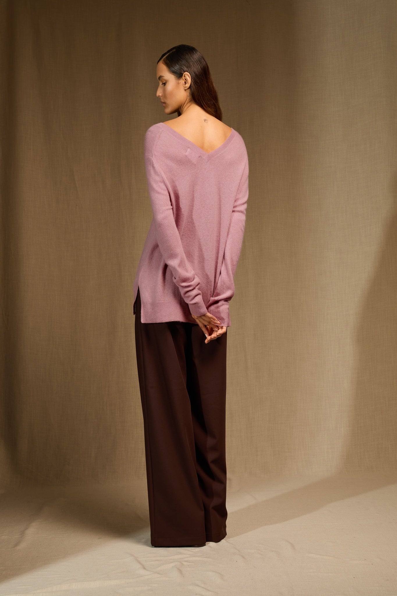 LOVA pull col v devant et dos bois de rose 100% cachemire