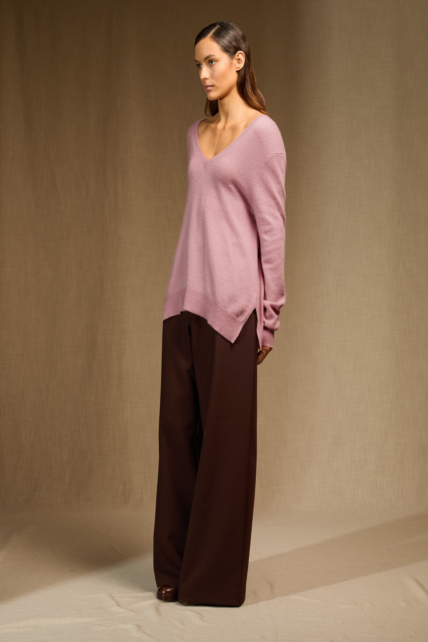 LOVA pull col v devant et dos bois de rose 100% cachemire