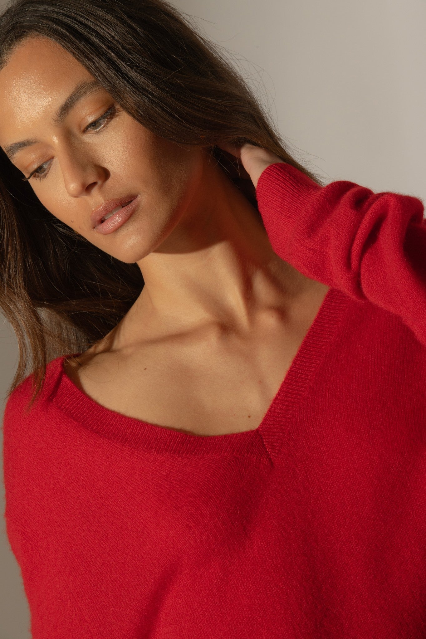 lova pull col v devant et dos rouge 100% cachemire