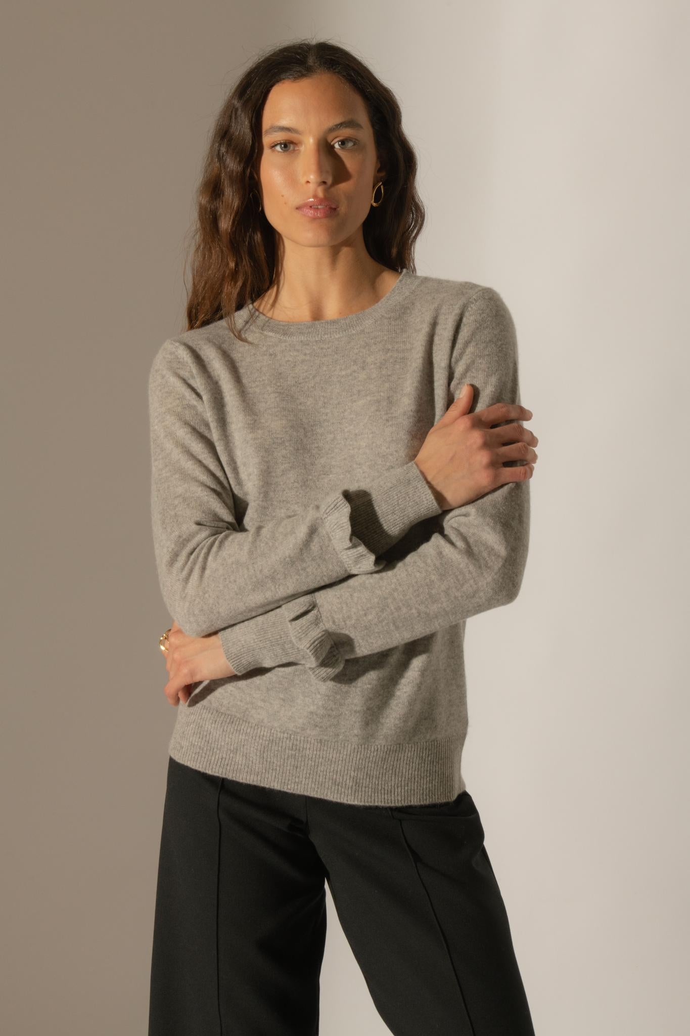 LUING pull col rond volants poignets nuage chiné 100% cachemire