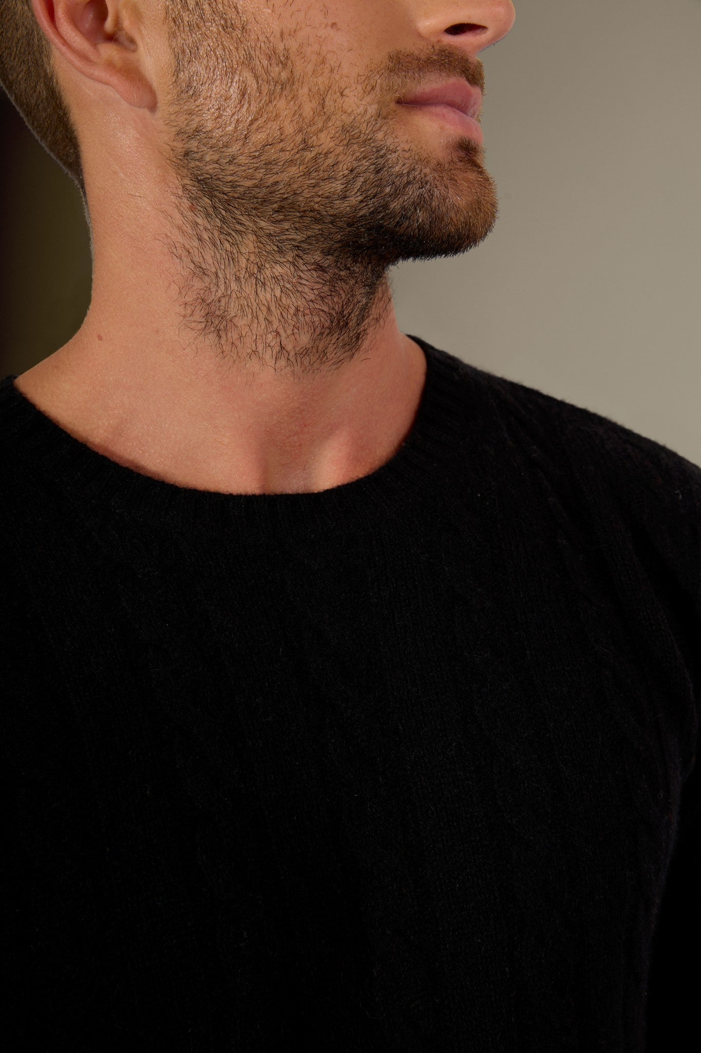 lunario pull col rond 4 fils noir 100% cachemire