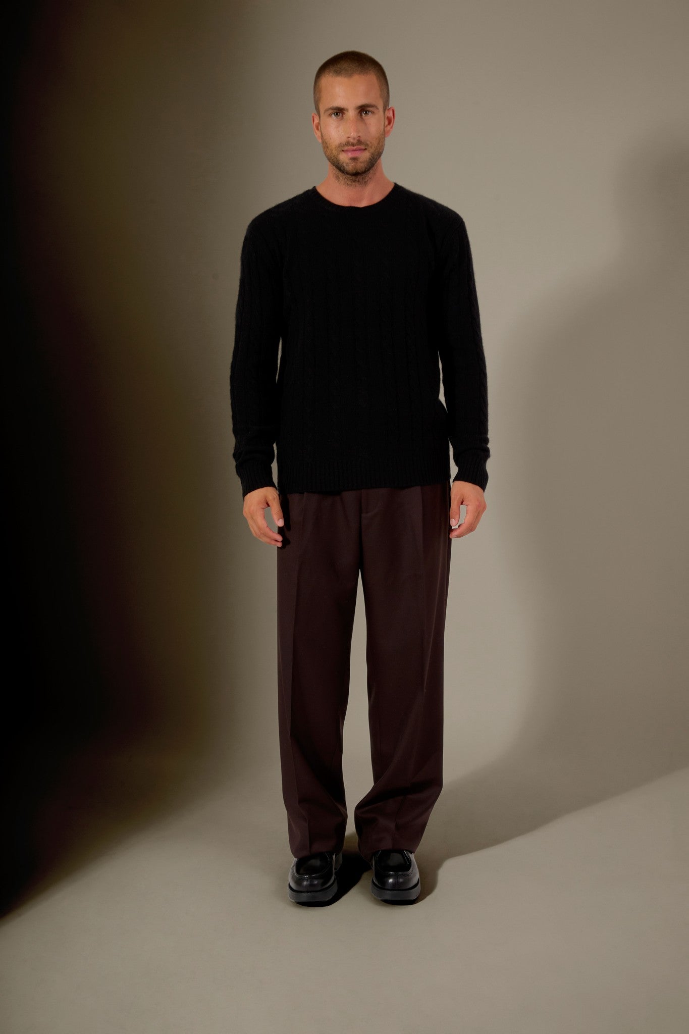 lunario pull col rond 4 fils noir 100% cachemire