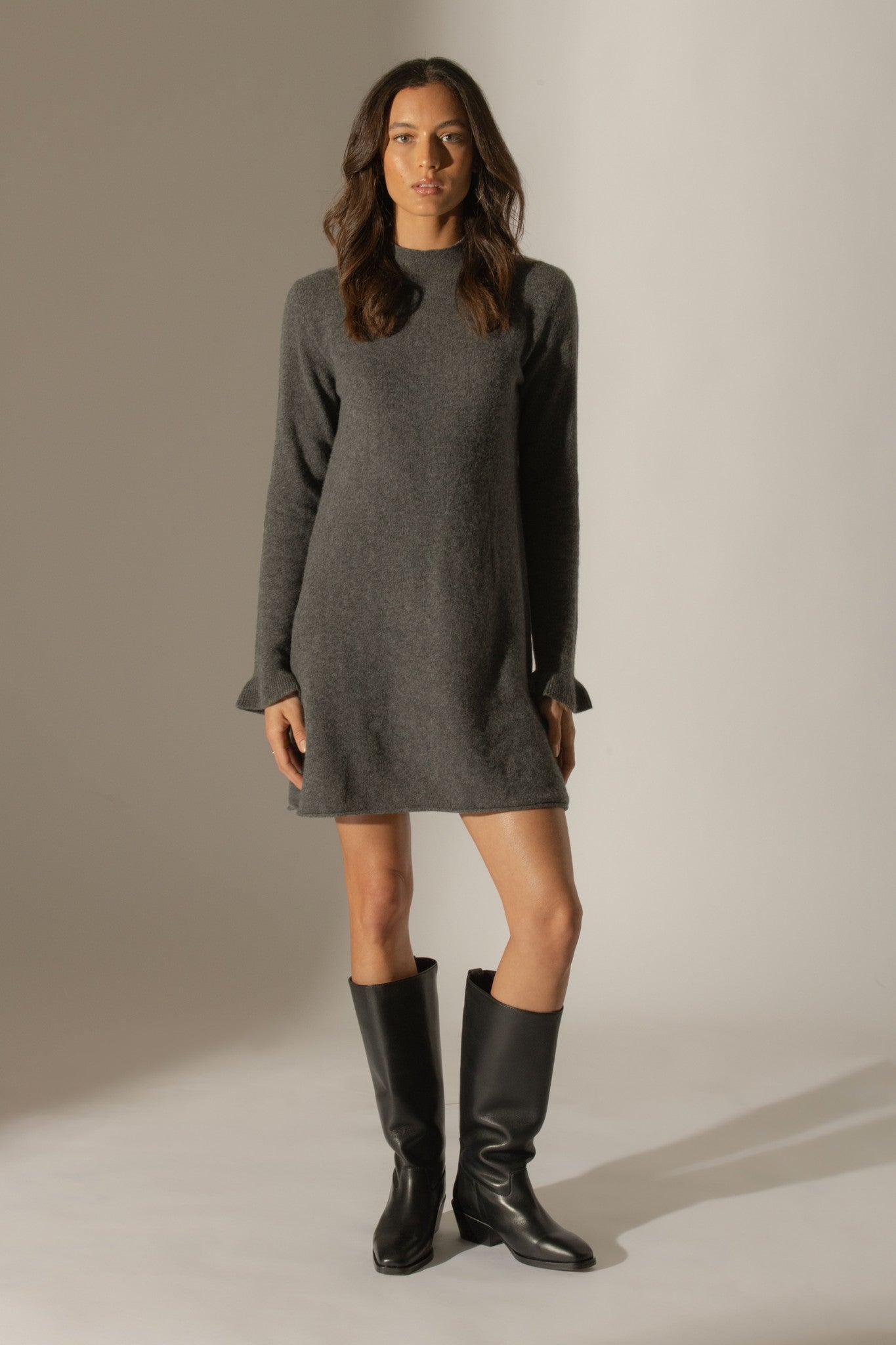 lyamia robe col montant volants poignets anthracite chiné 100% cachemire