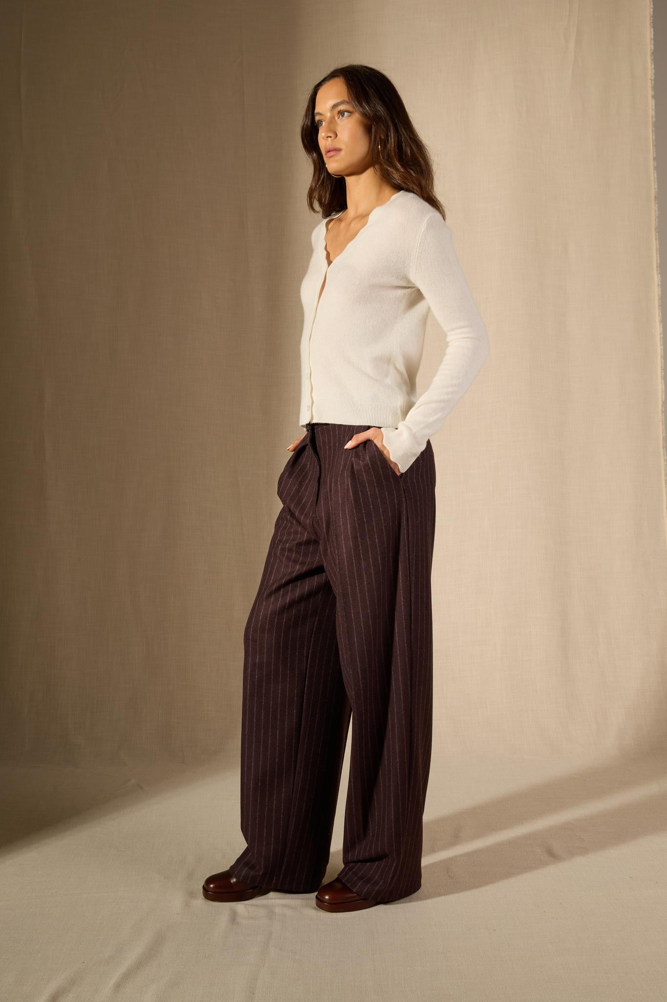 Leora cardigan col v ivoire 100% cachemire