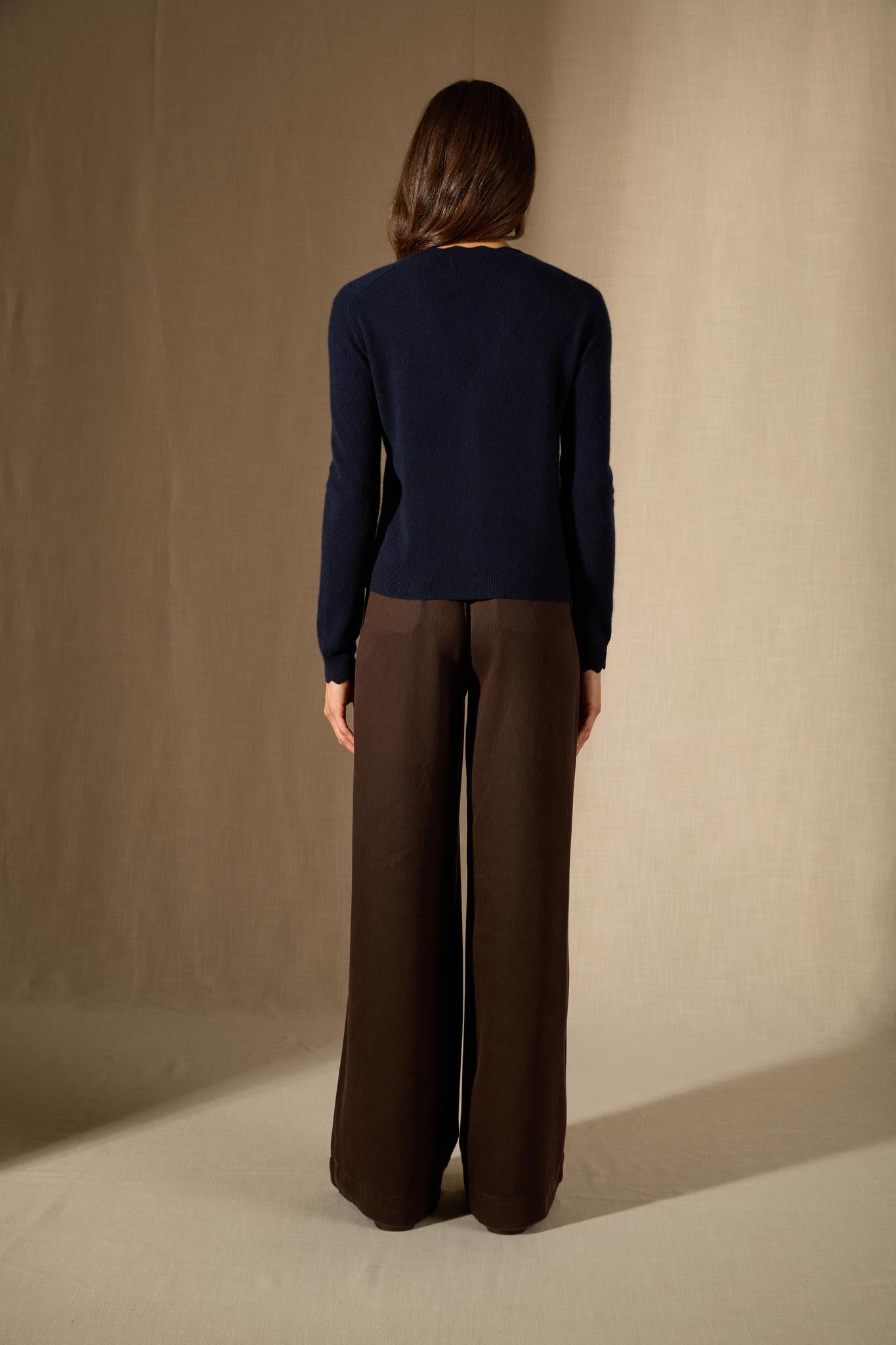 Leora cardigan col v navy 100% cachemire