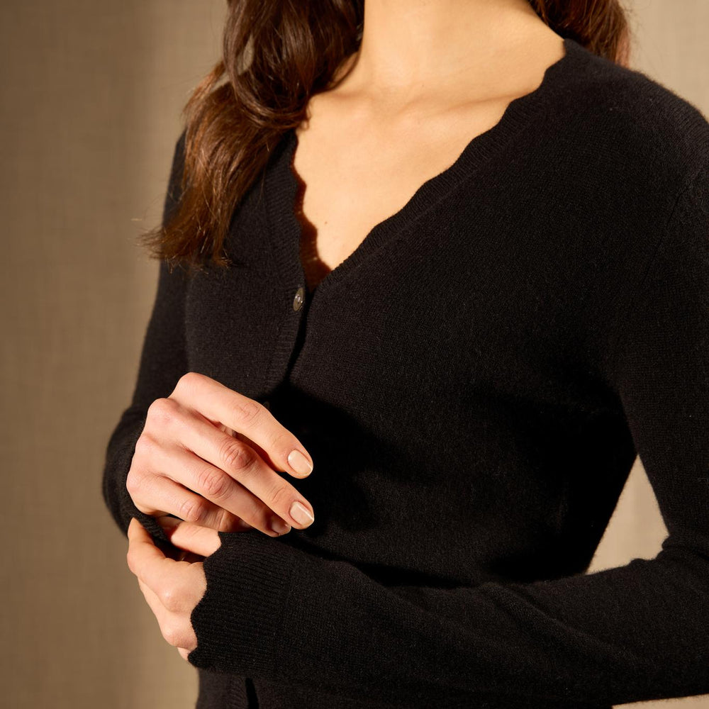 Leora cardigan col v noir 100% cachemire