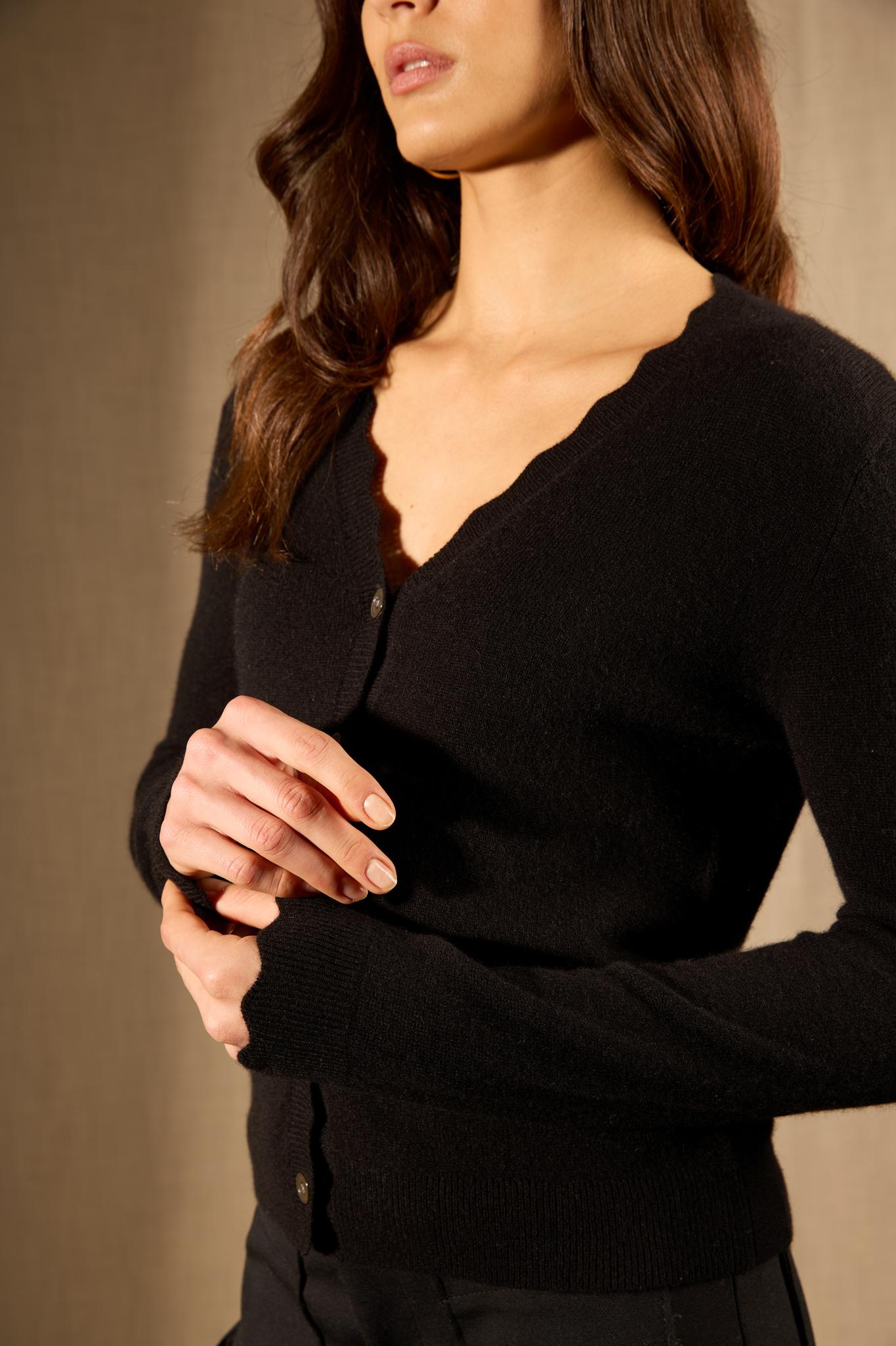Leora cardigan col v noir 100% cachemire