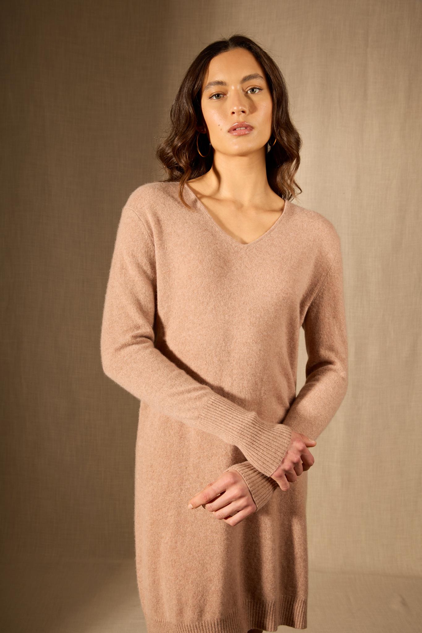 Levana robe col v camel chiné 100% cachemire