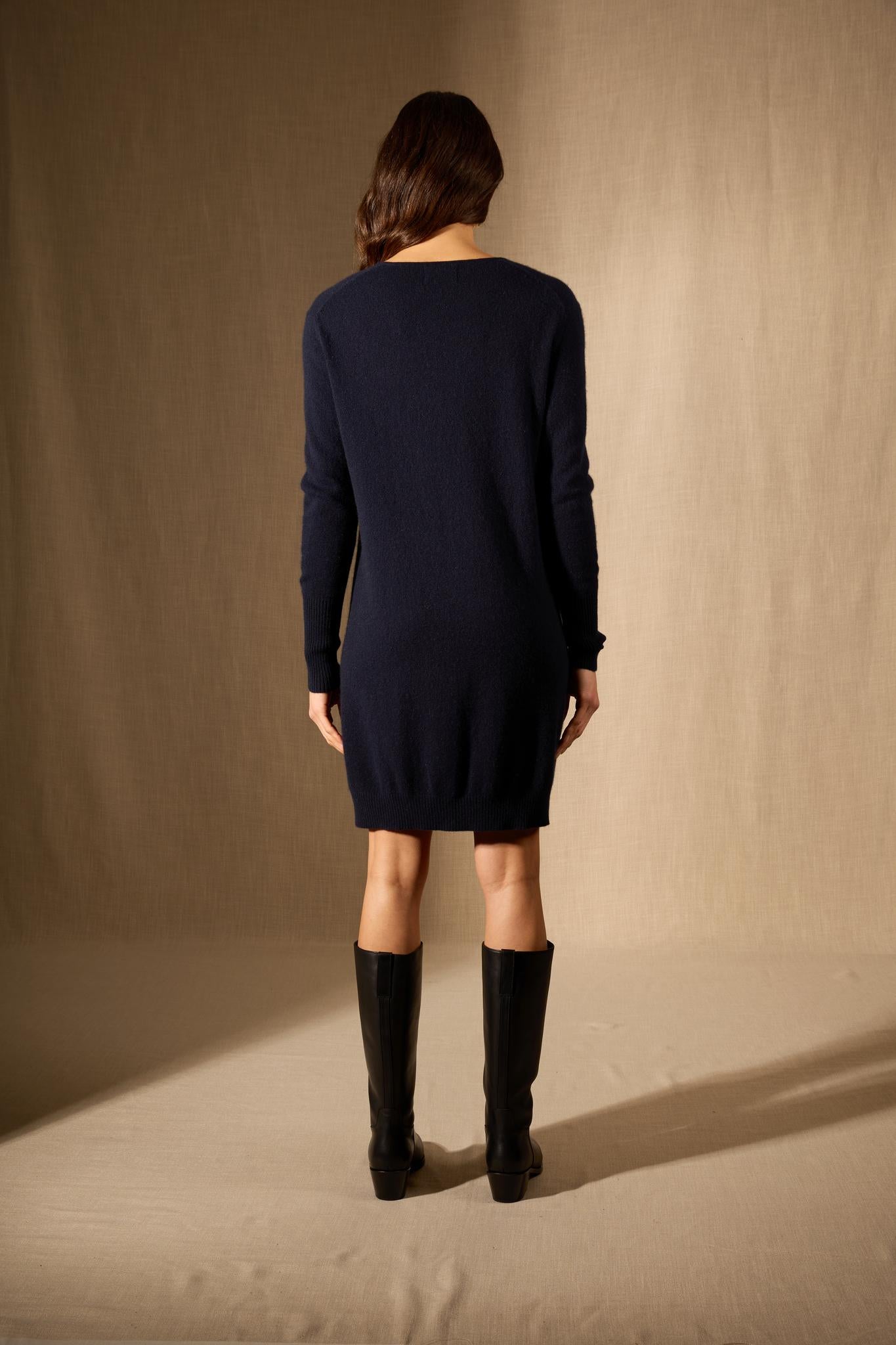 Levana robe col v navy 100% cachemire