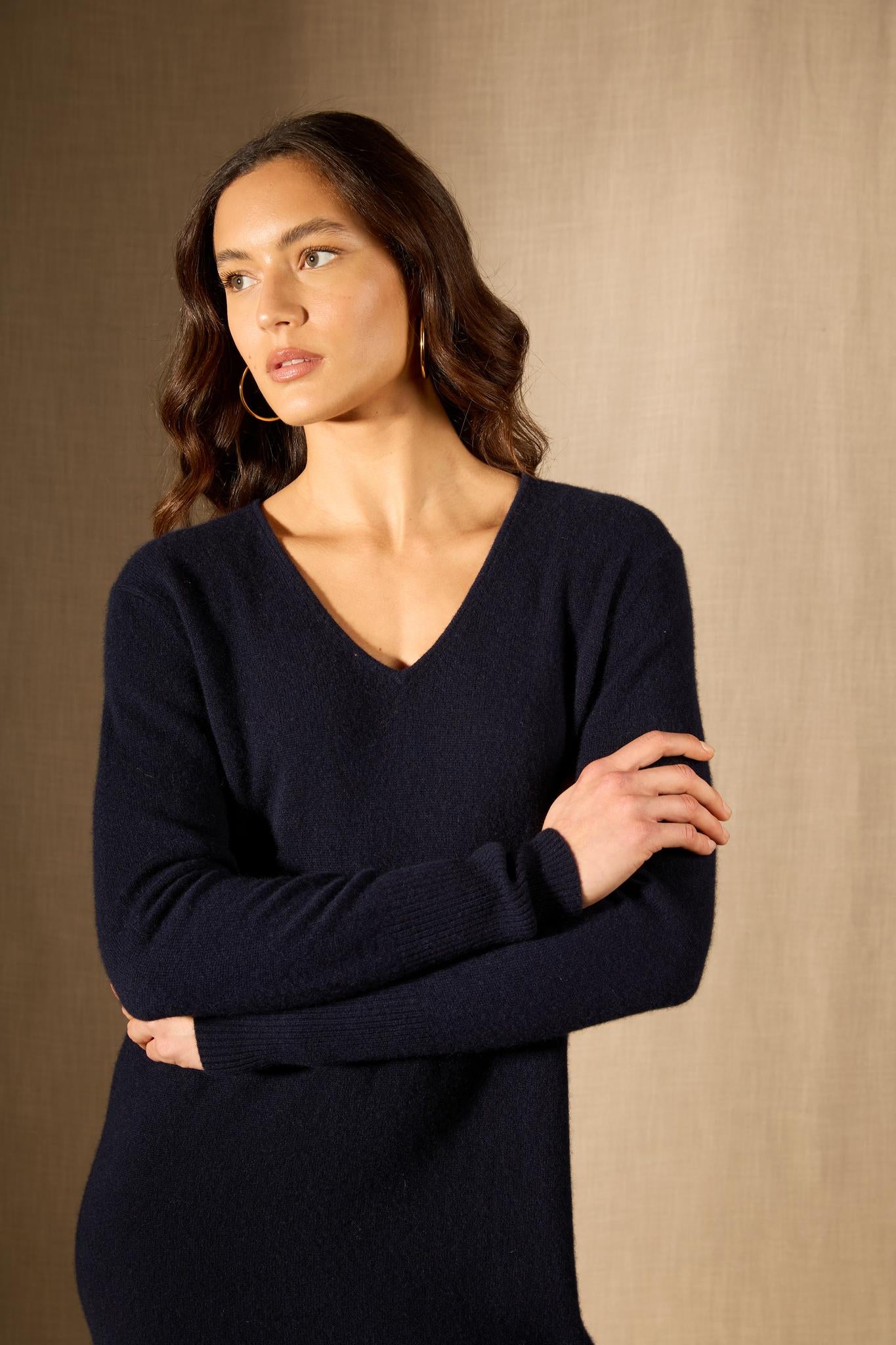 Levana robe col v navy 100% cachemire