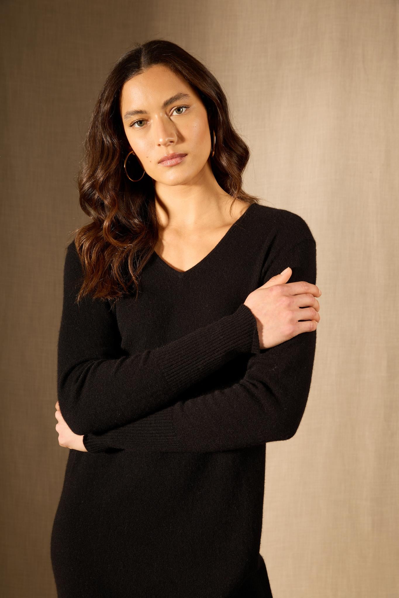 Levana robe col v noir 100% cachemire