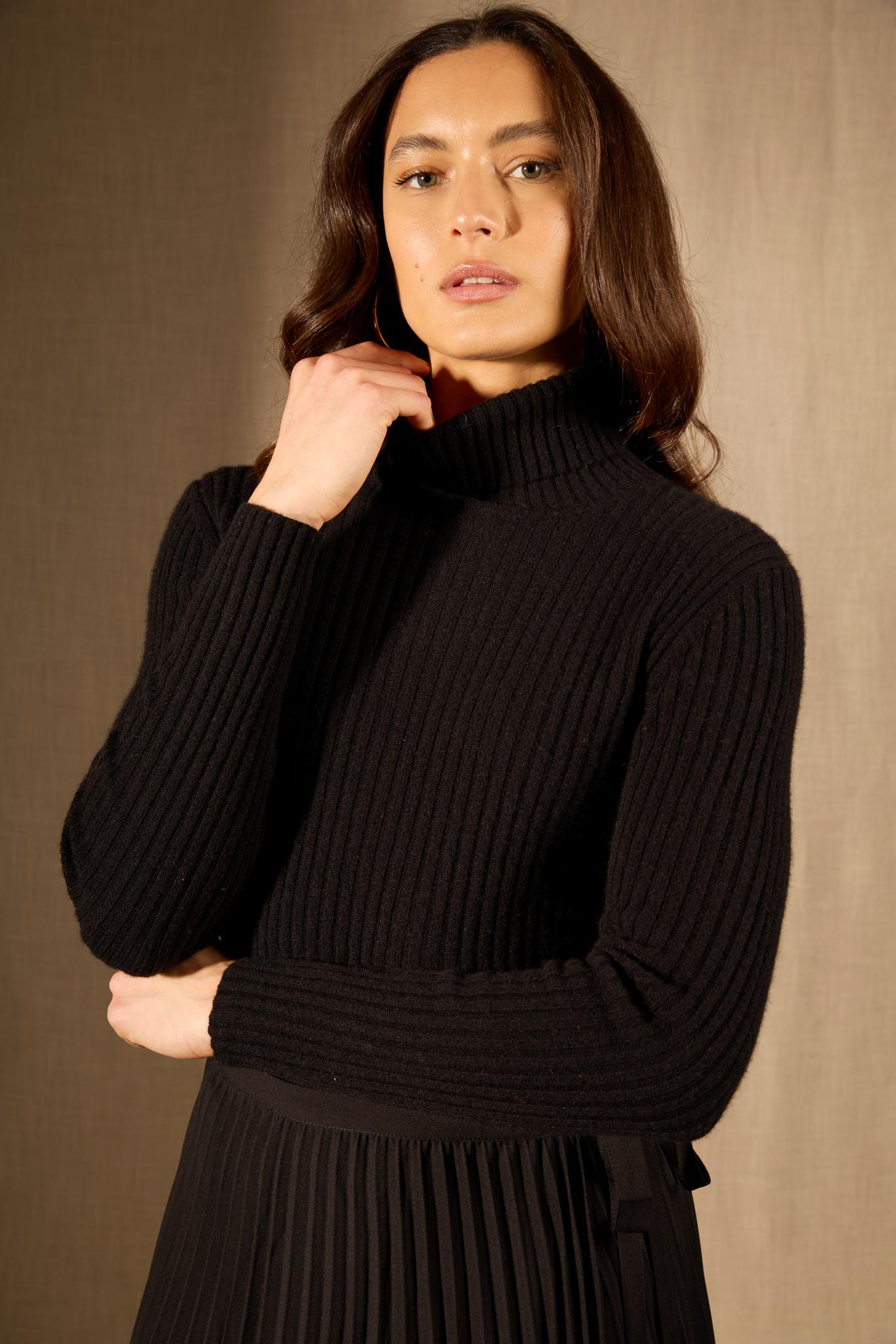 Liora pull col roulé noir 100% cachemire