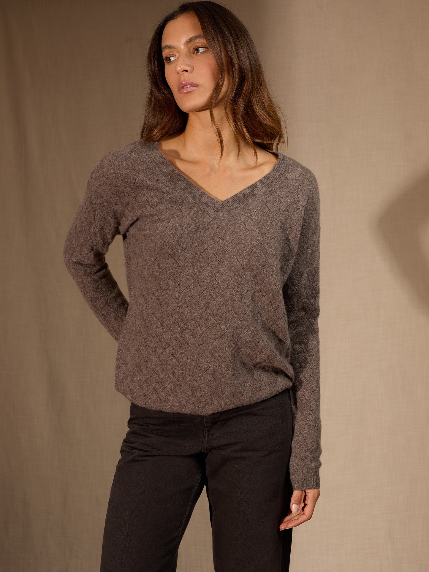 MADISON pull col v taupe chiné 100% cachemire