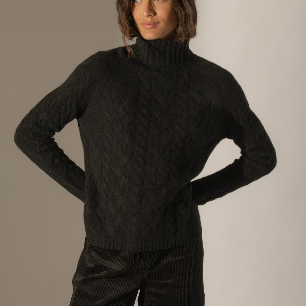 MAIREAD pull col montant 6 fils noir 100% cachemire