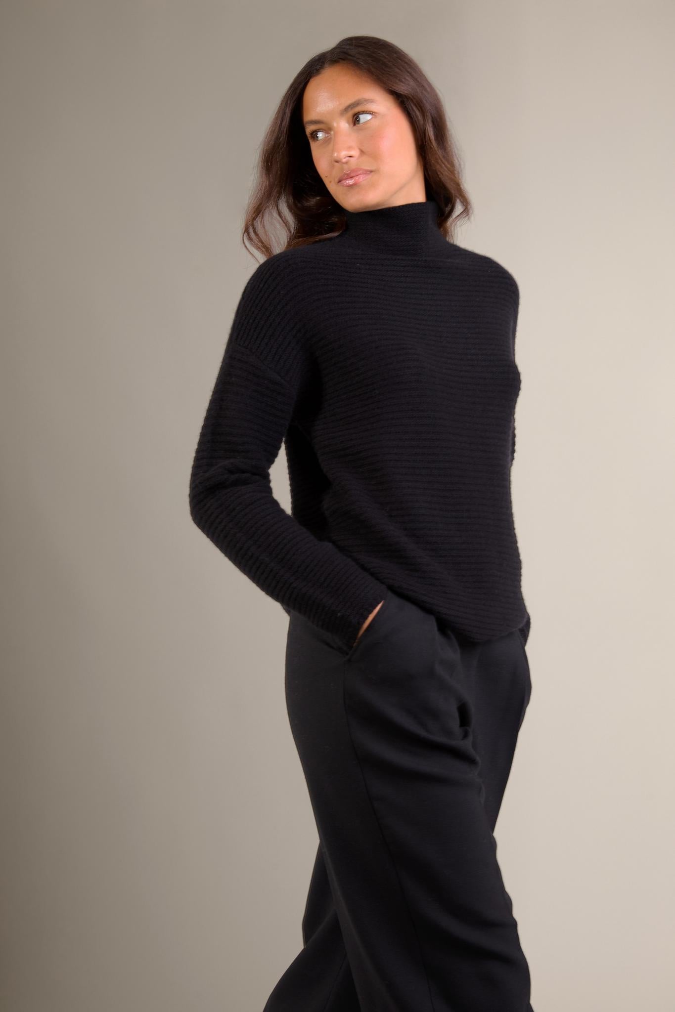 MAIROS pull col montant 6 fils noir 100% cachemire