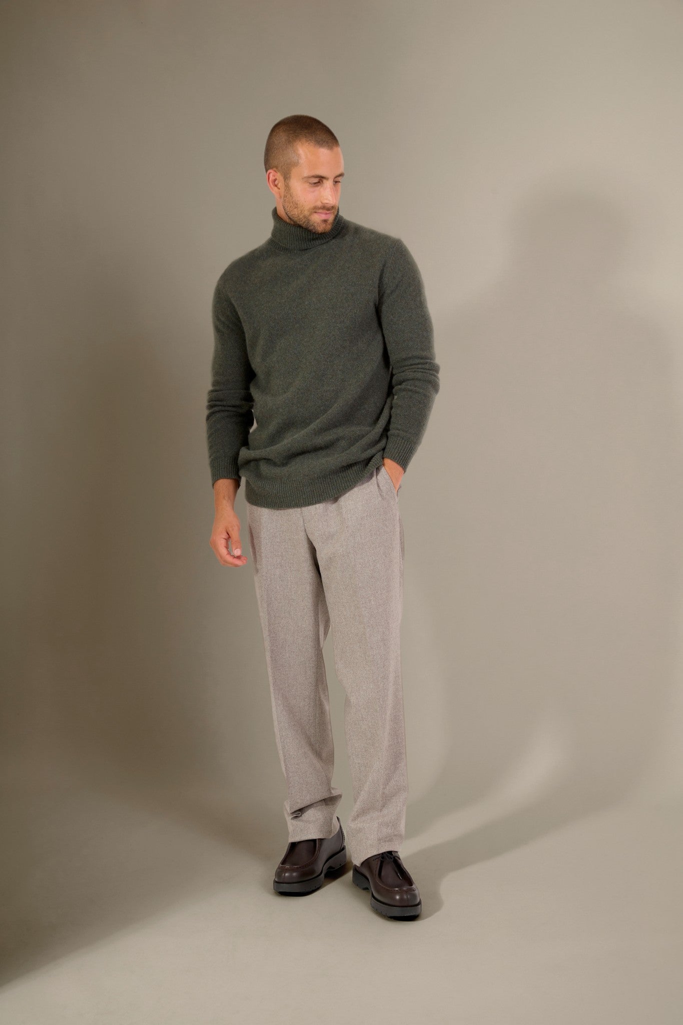 marius pull col roulé 4 fils kaki chiné 100% cachemire