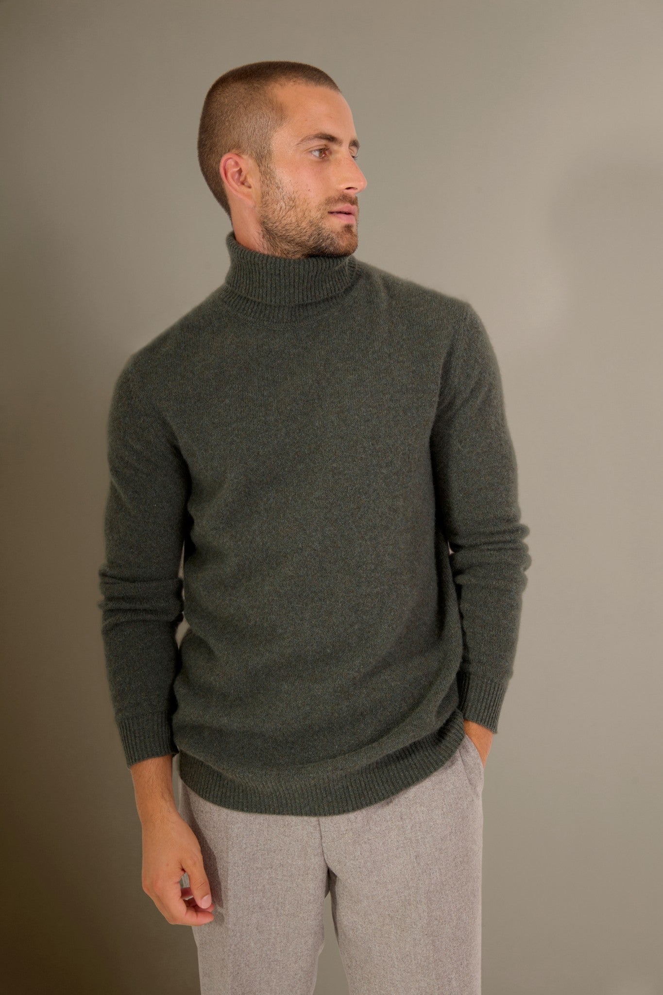 marius pull col roulé 4 fils kaki chiné 100% cachemire