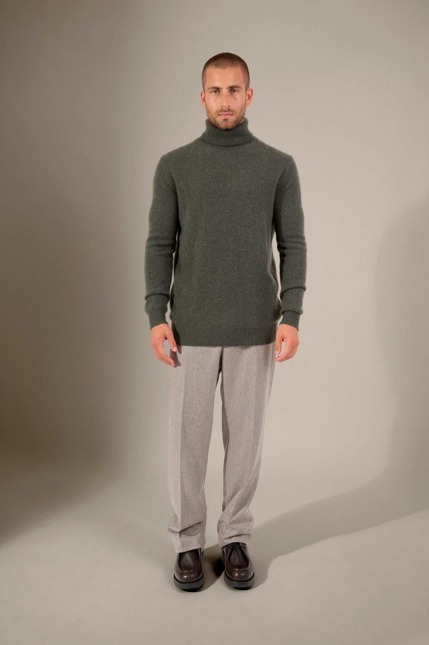 marius pull col roulé 4 fils kaki chiné 100% cachemire