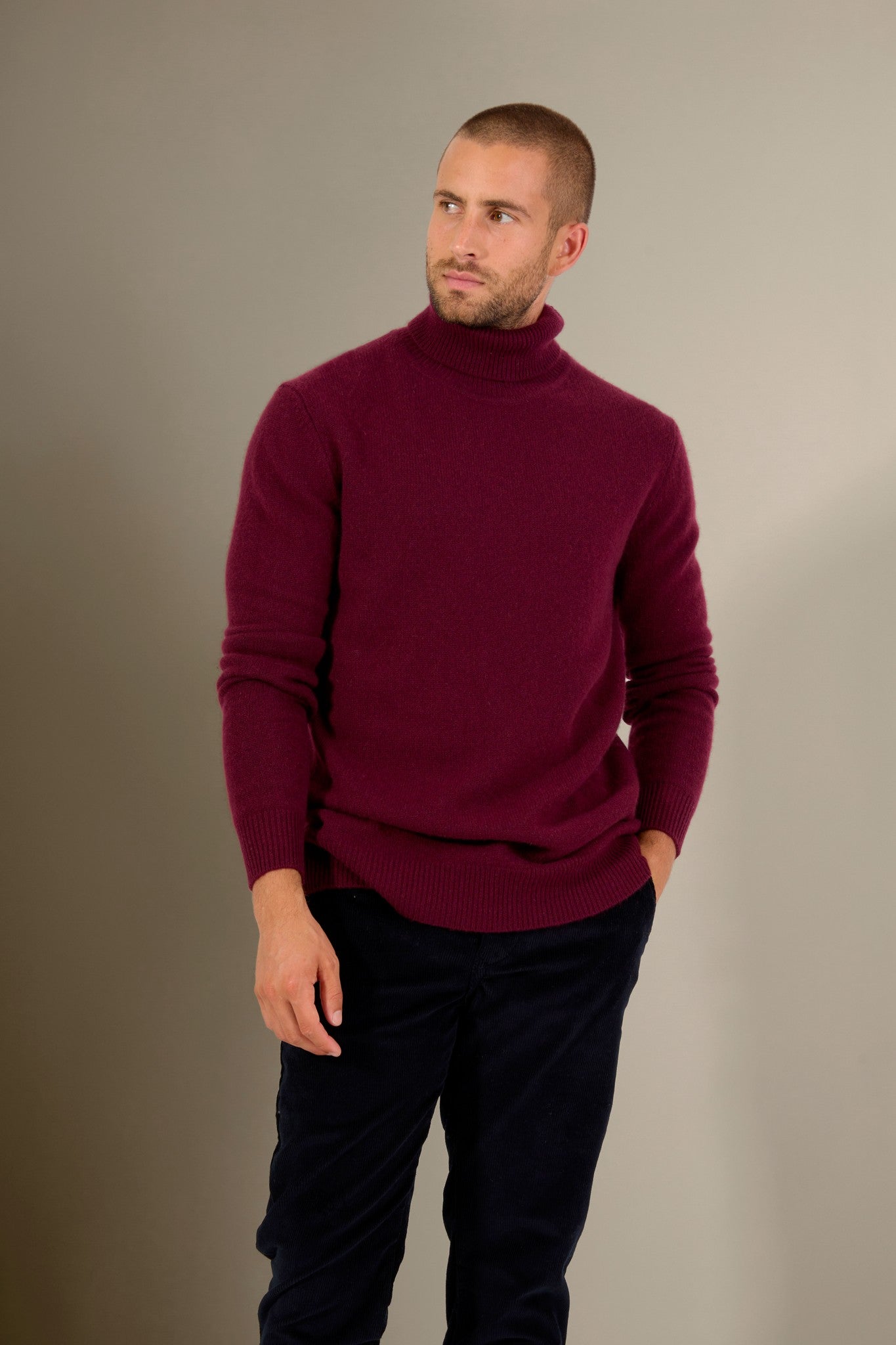 marius pull col roulé 4 fils mûre 100% cachemire