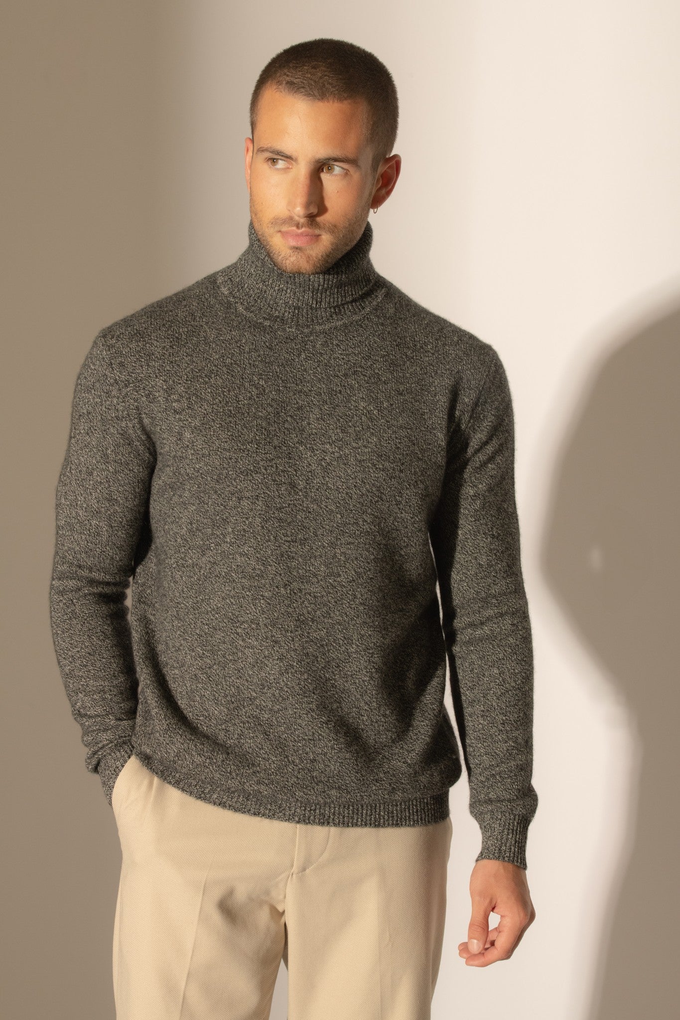 marius pull col roulé 4 fils noir/blanc 100% cachemire