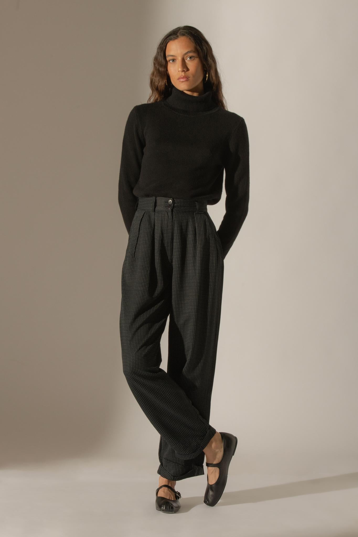 MARYA pull col rond 4 fils noir 100% cachemire