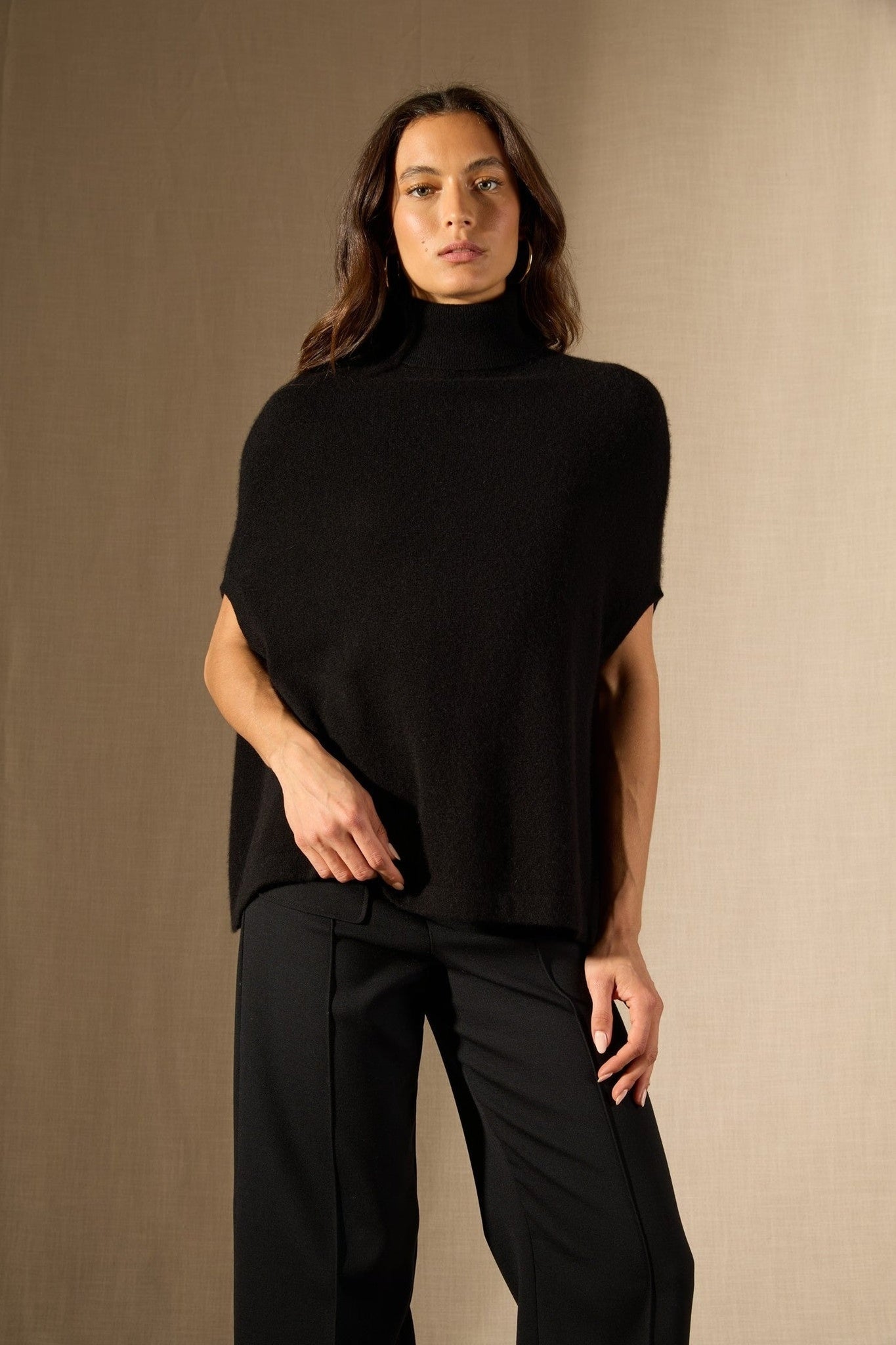 melina cape col roulé noir 100% cachemire