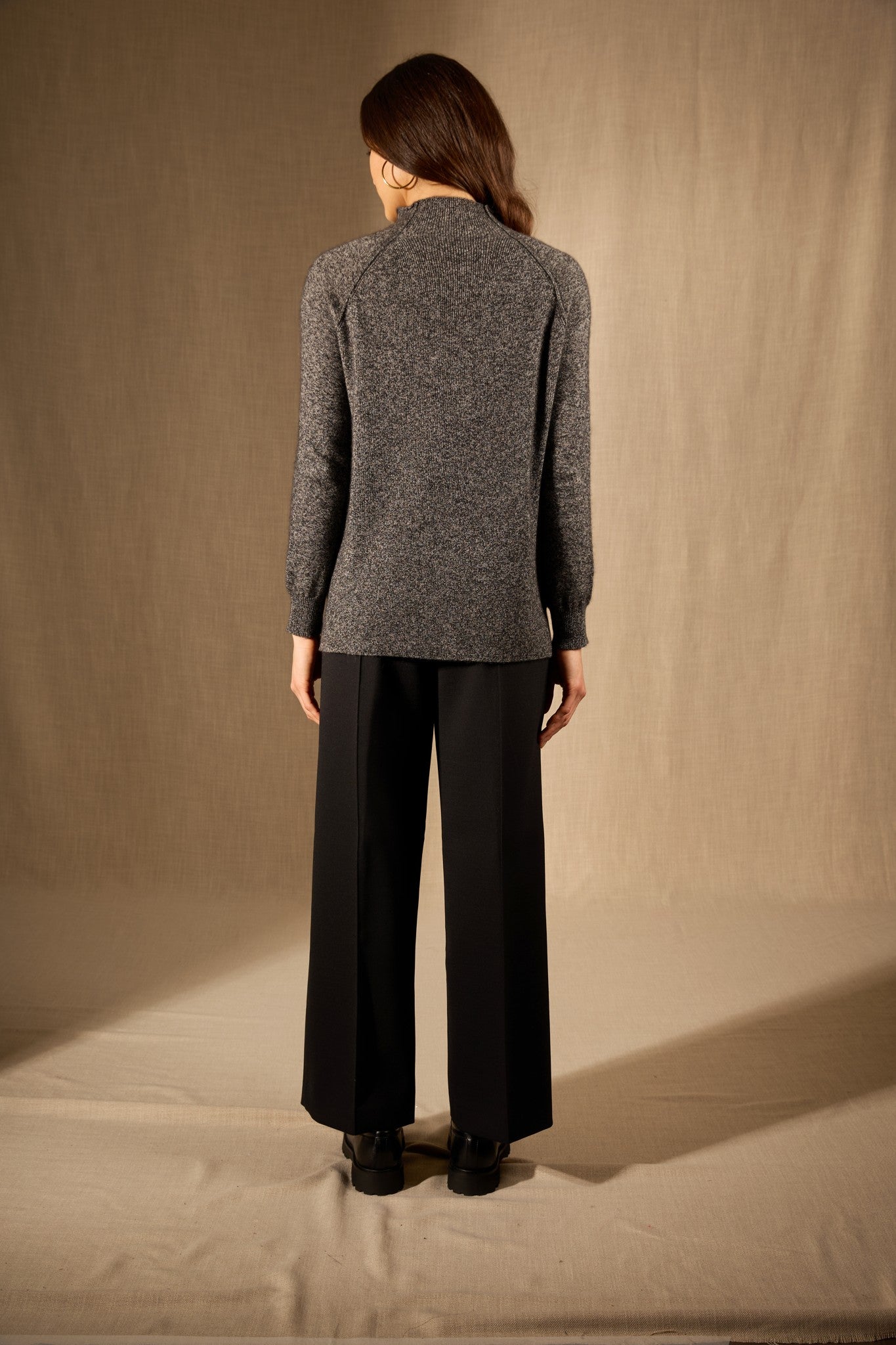 mollayra pull col montant noir/blanc 100% cachemire