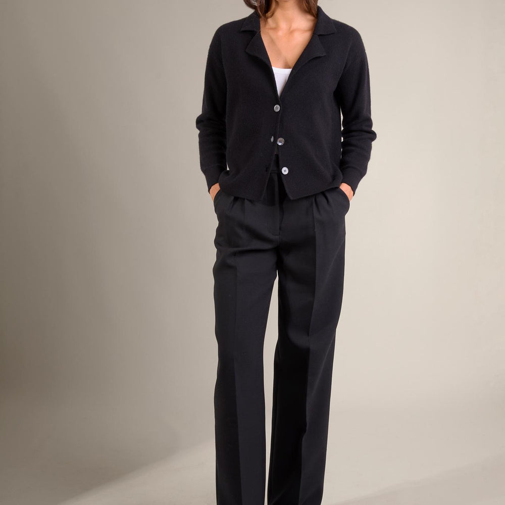 NESSA veste boutonnée col tailleur noir 100% cachemire