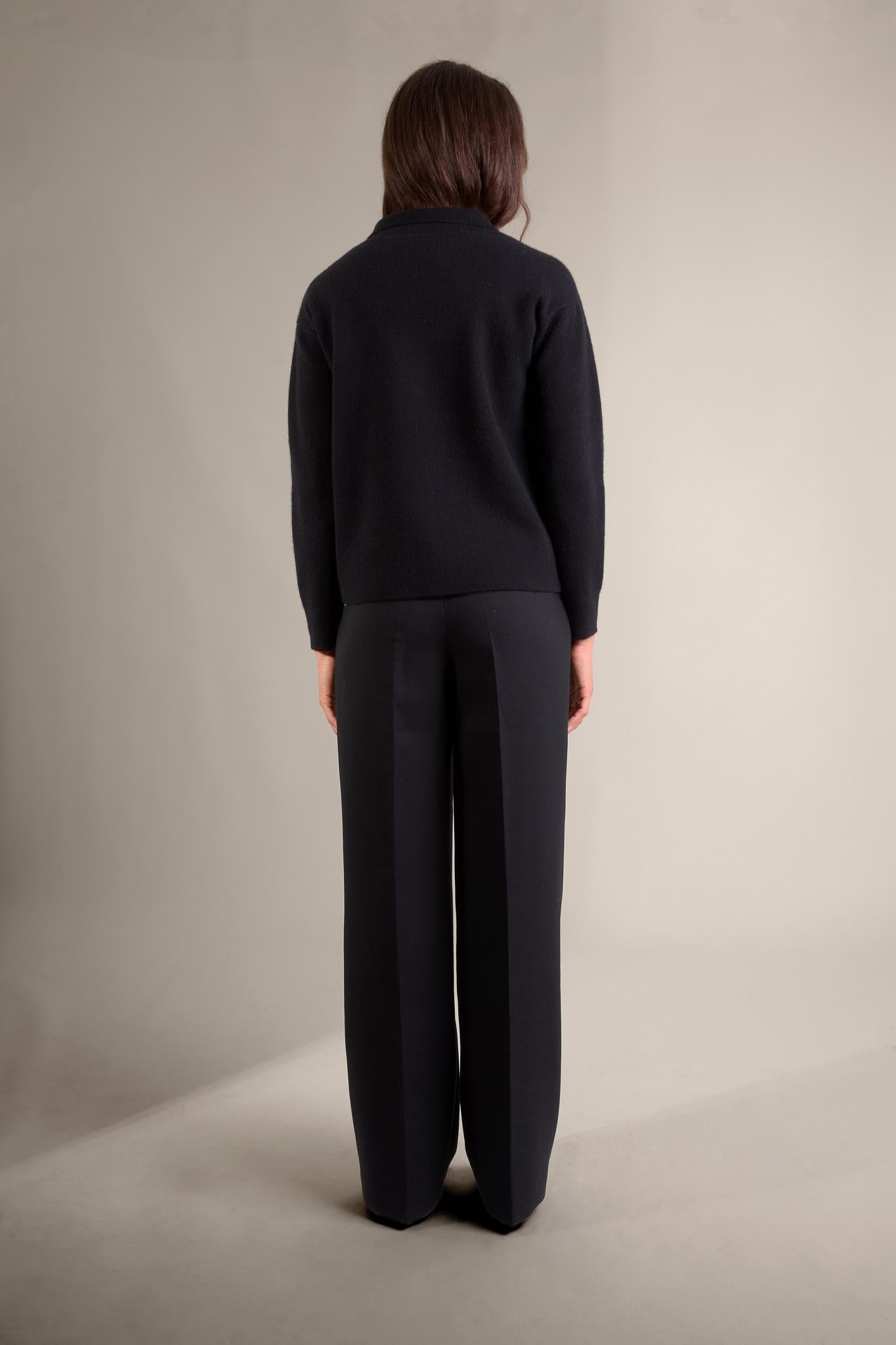 NESSA veste boutonnée col tailleur noir 100% cachemire