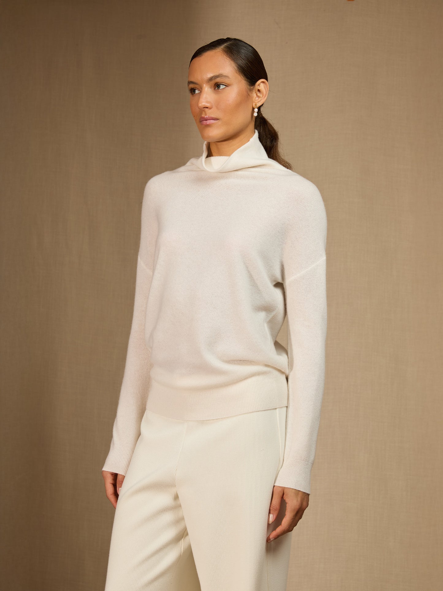 NETHAN pull col montant ivoire 100% cachemire