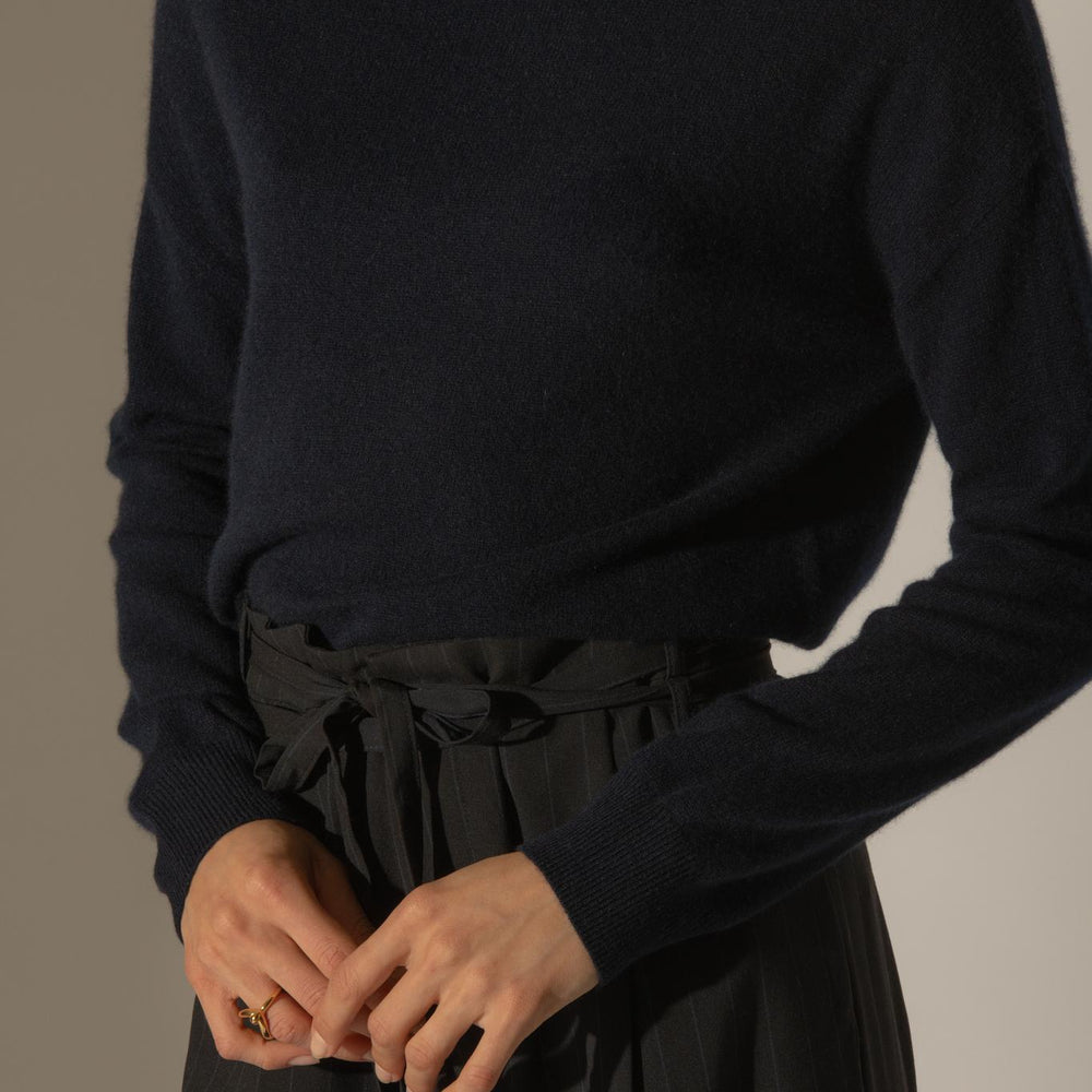 NETHAN pull col montant navy 100% cachemire