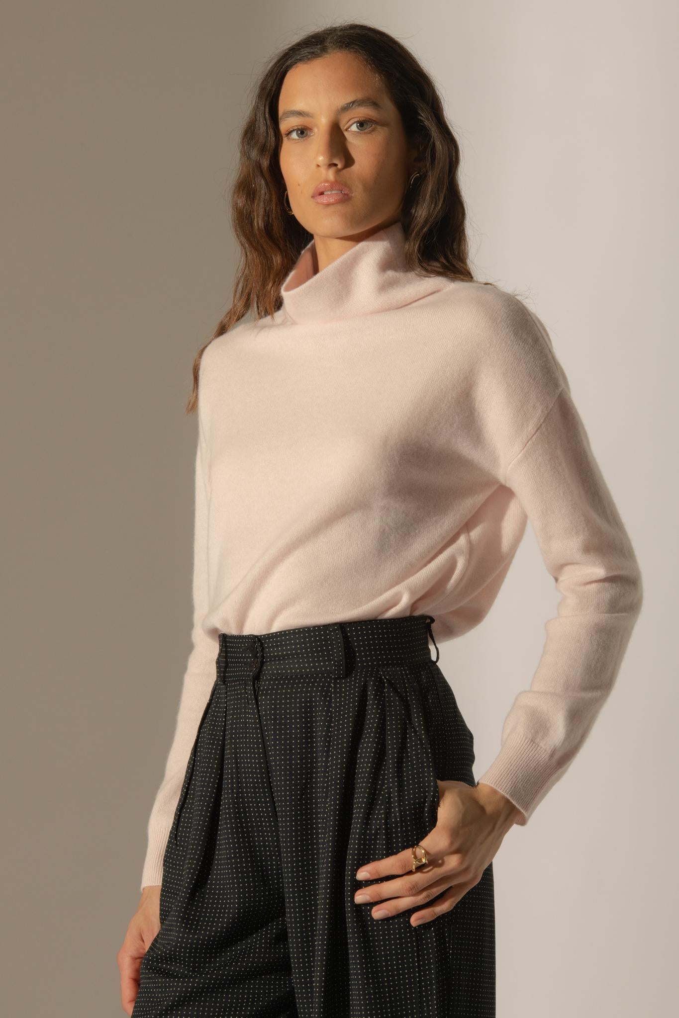 NETHAN pull col montant poudre 100% cachemire