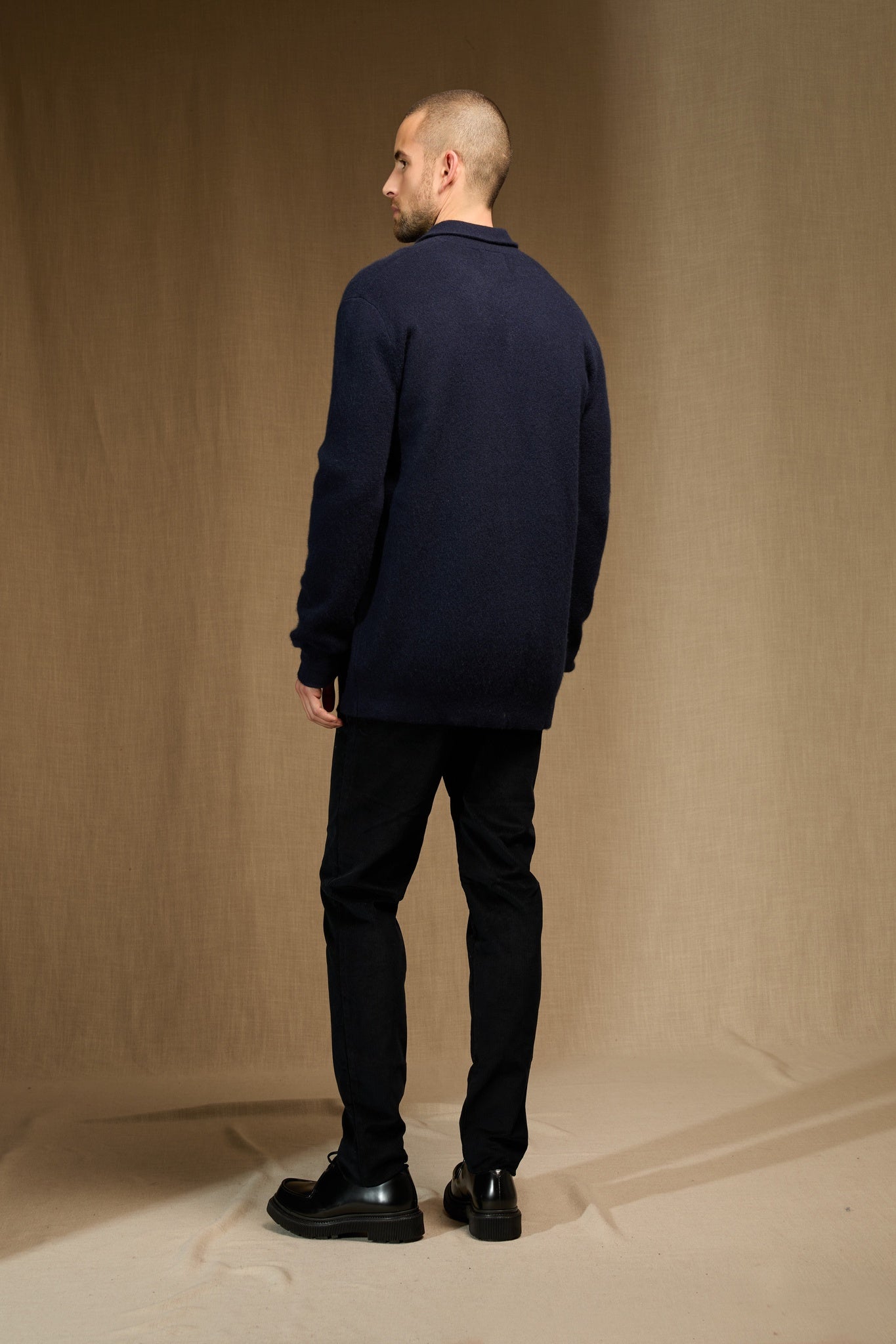 nick veste boutonnée col chemise navy 100% cachemire