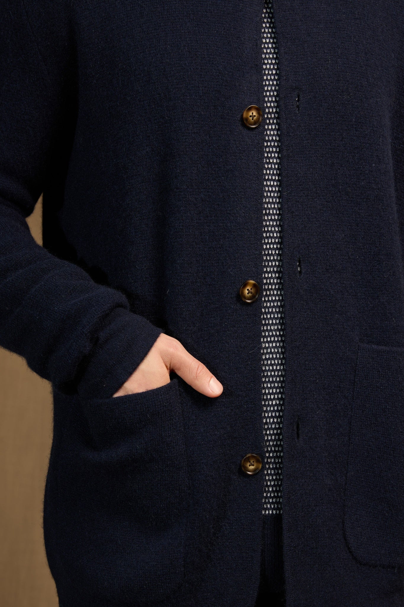 nick veste boutonnée col chemise navy 100% cachemire