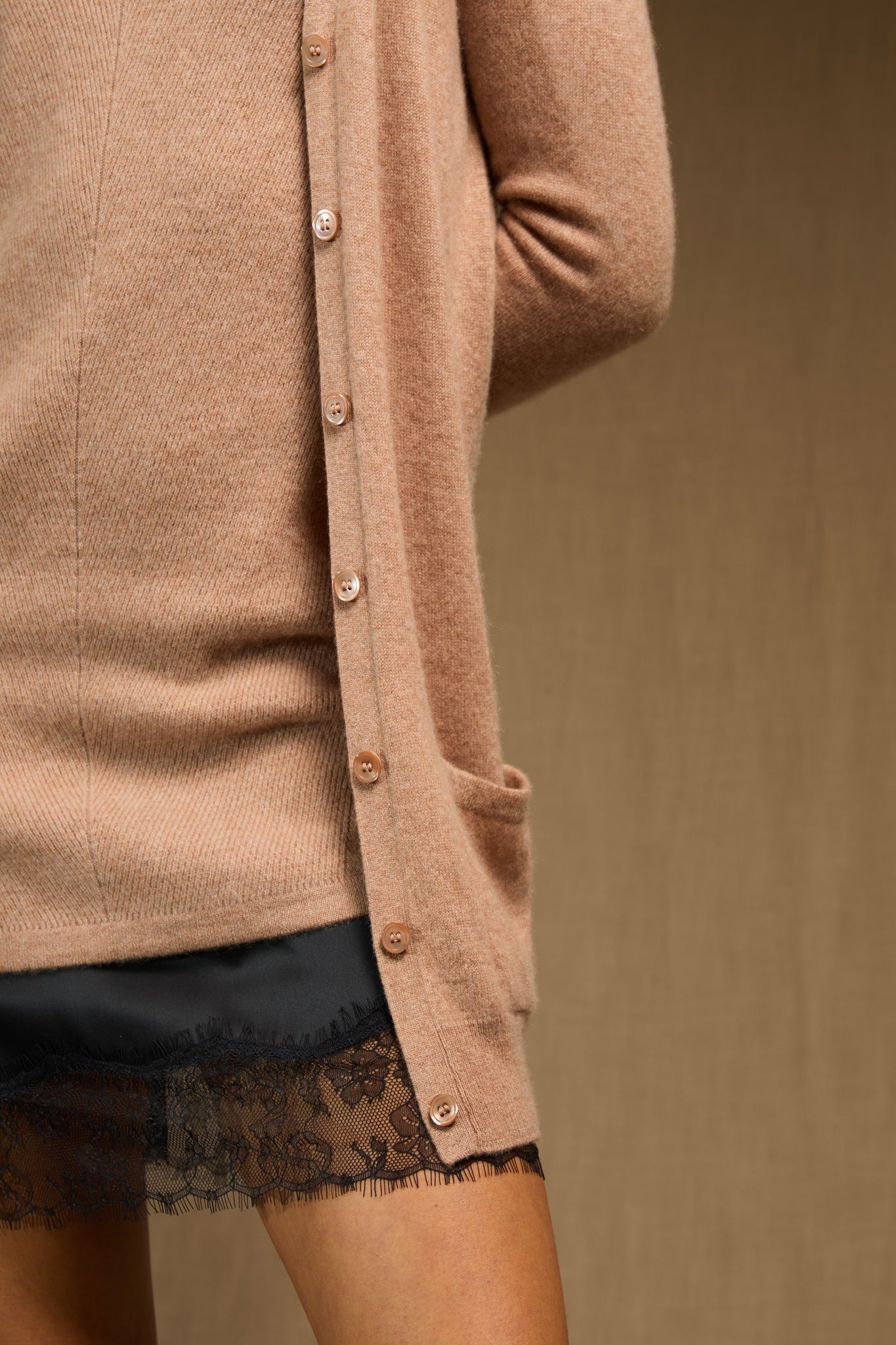 pearl cardigan col v camel chiné 100% cachemire