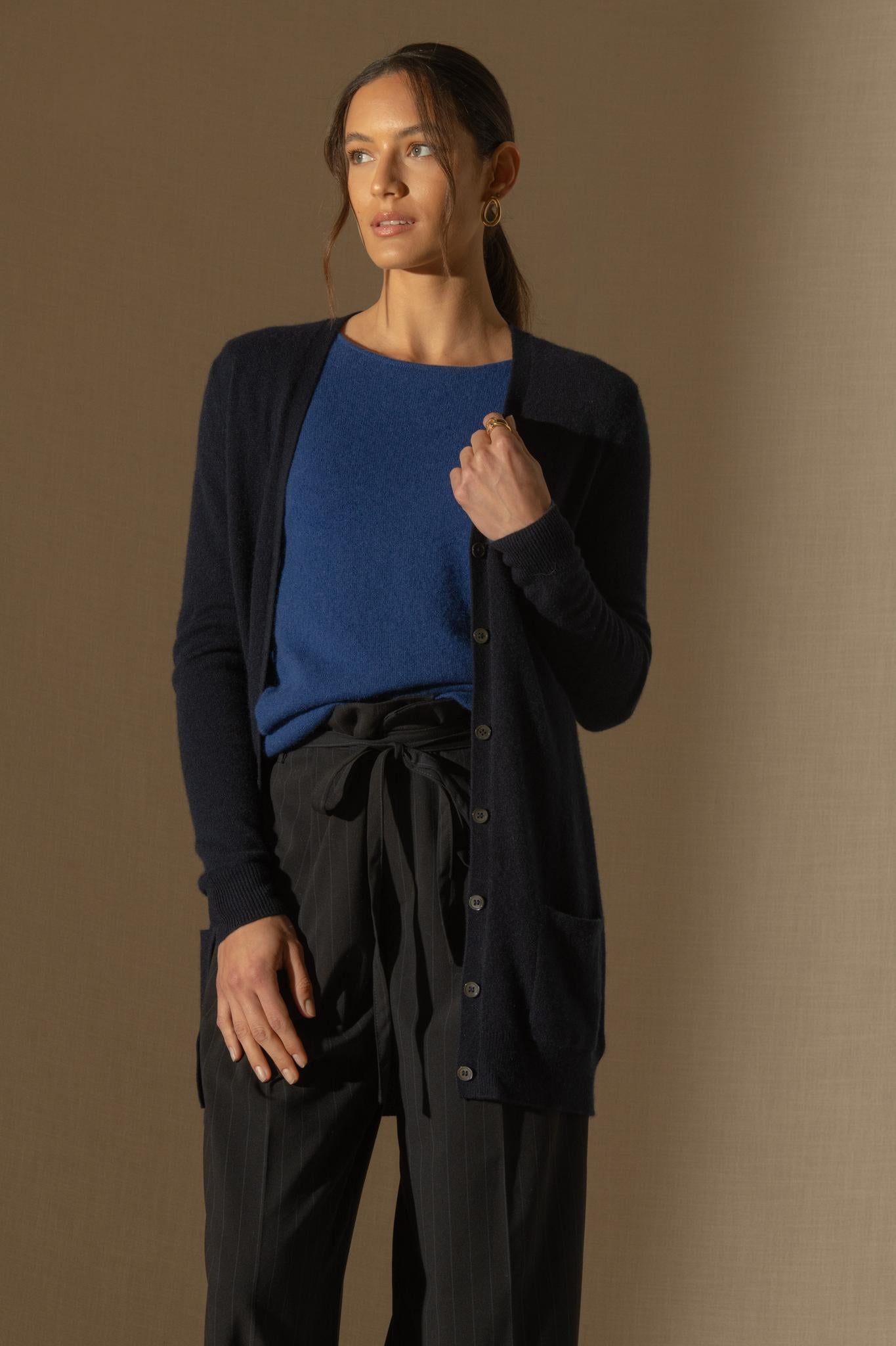 PEARL cardigan col v navy 100% cachemire