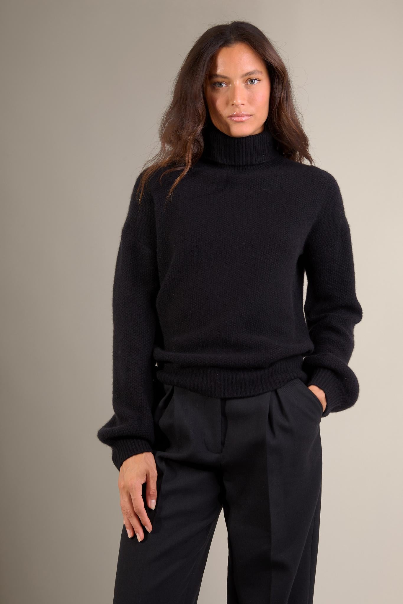 PEMBA pull col roulé 6 fils noir 100% cachemire