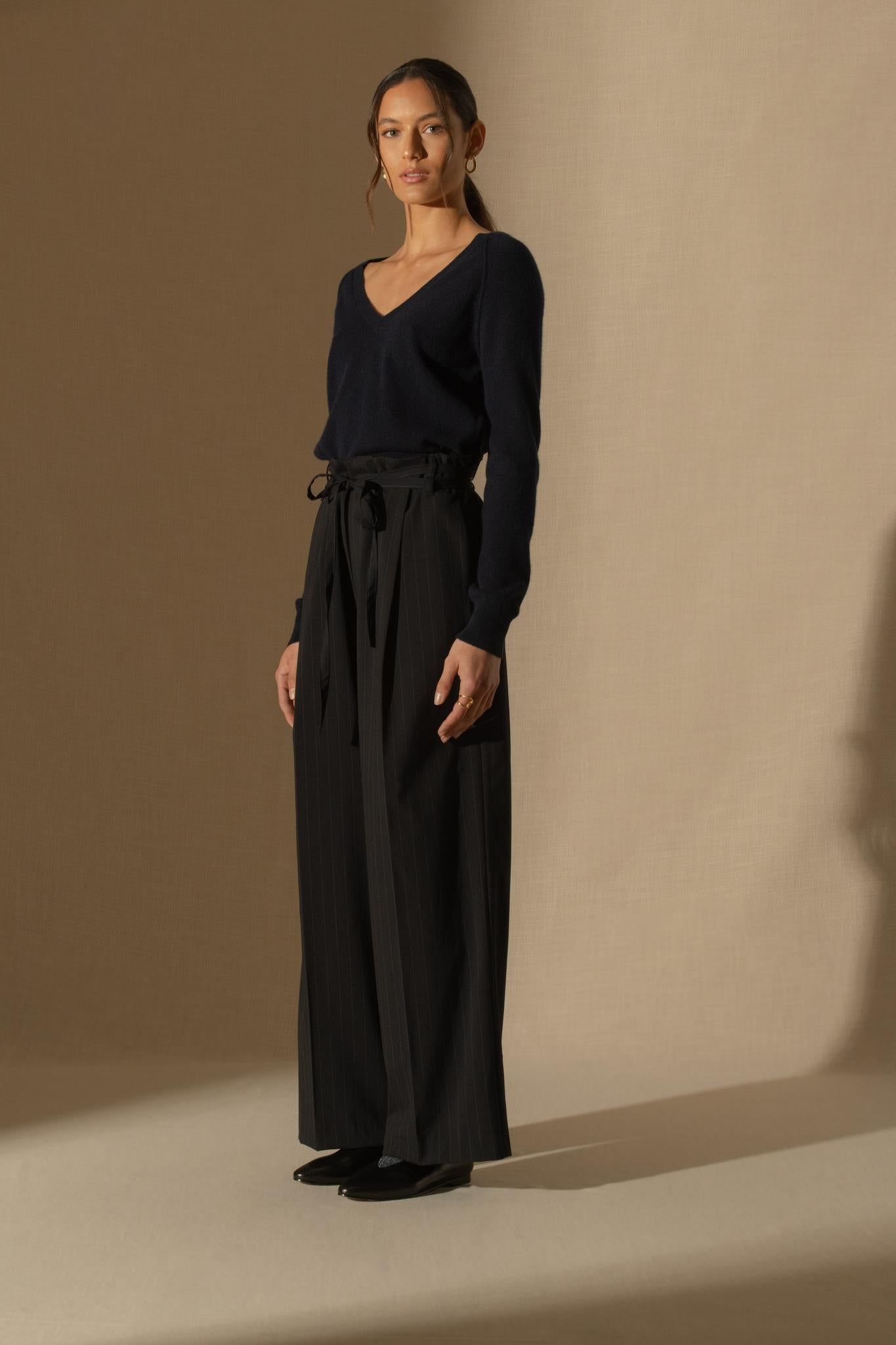 PENELOPE pull col v  navy 100% cachemire